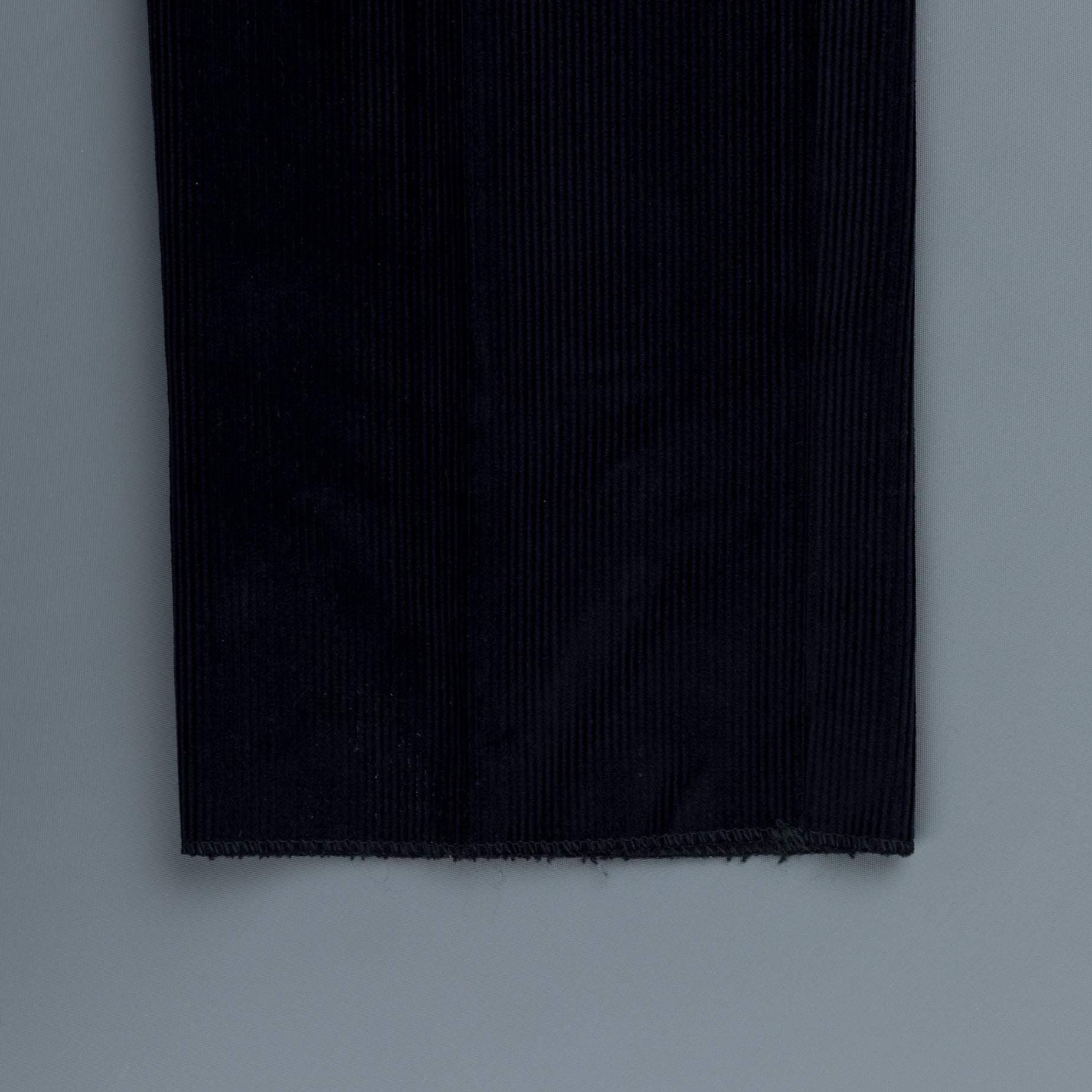 Rota Pantaloni High Rise Regular Fit 14-Wale Corduroy Blu Scuro