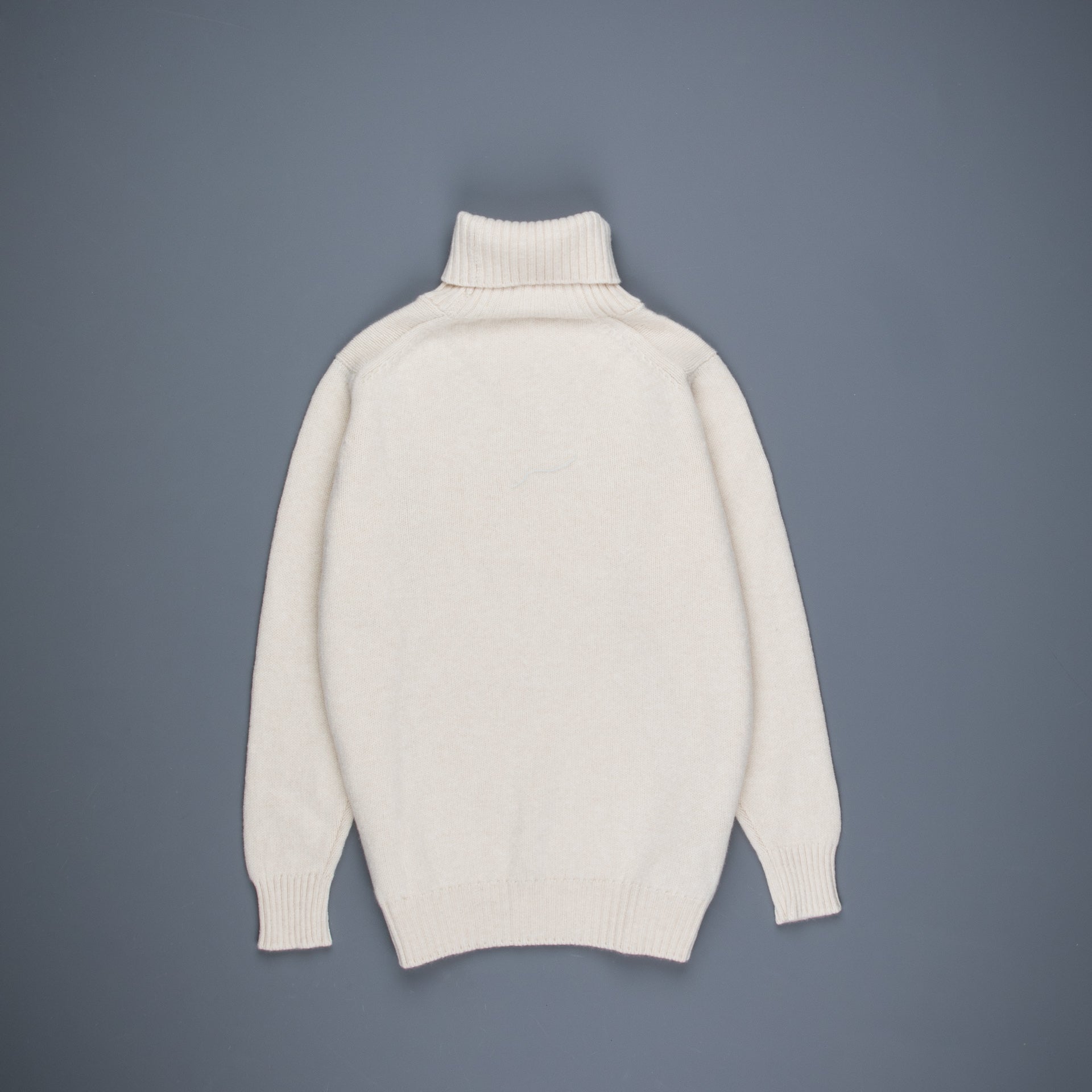 William Lockie x Frans Boone Tip Super Geelong Roll Neck Ivory