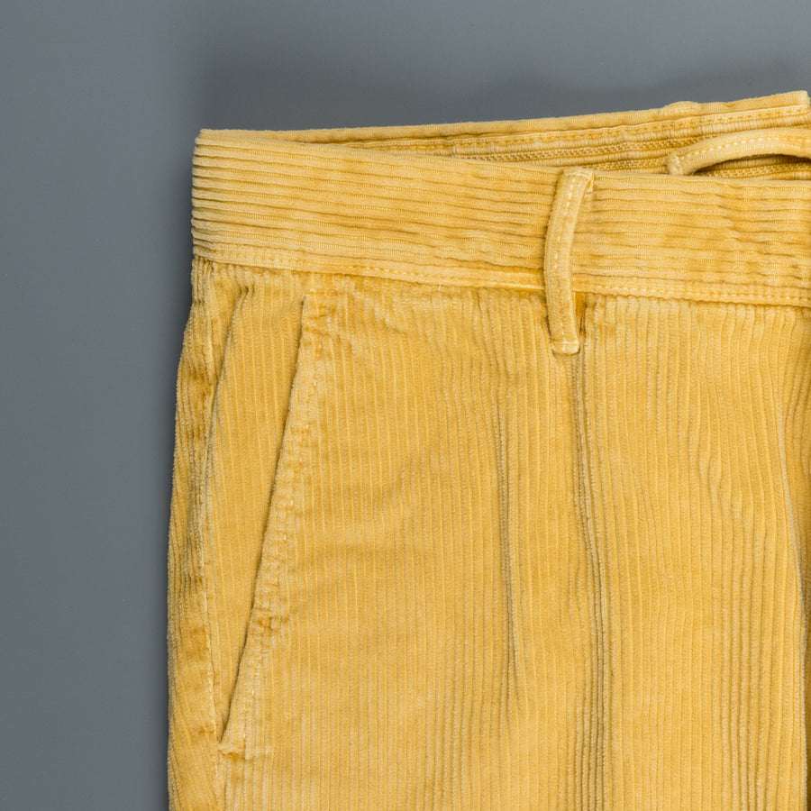 Incotex Slacks Model 100 9-Wale Corduroy Giallo Ottone