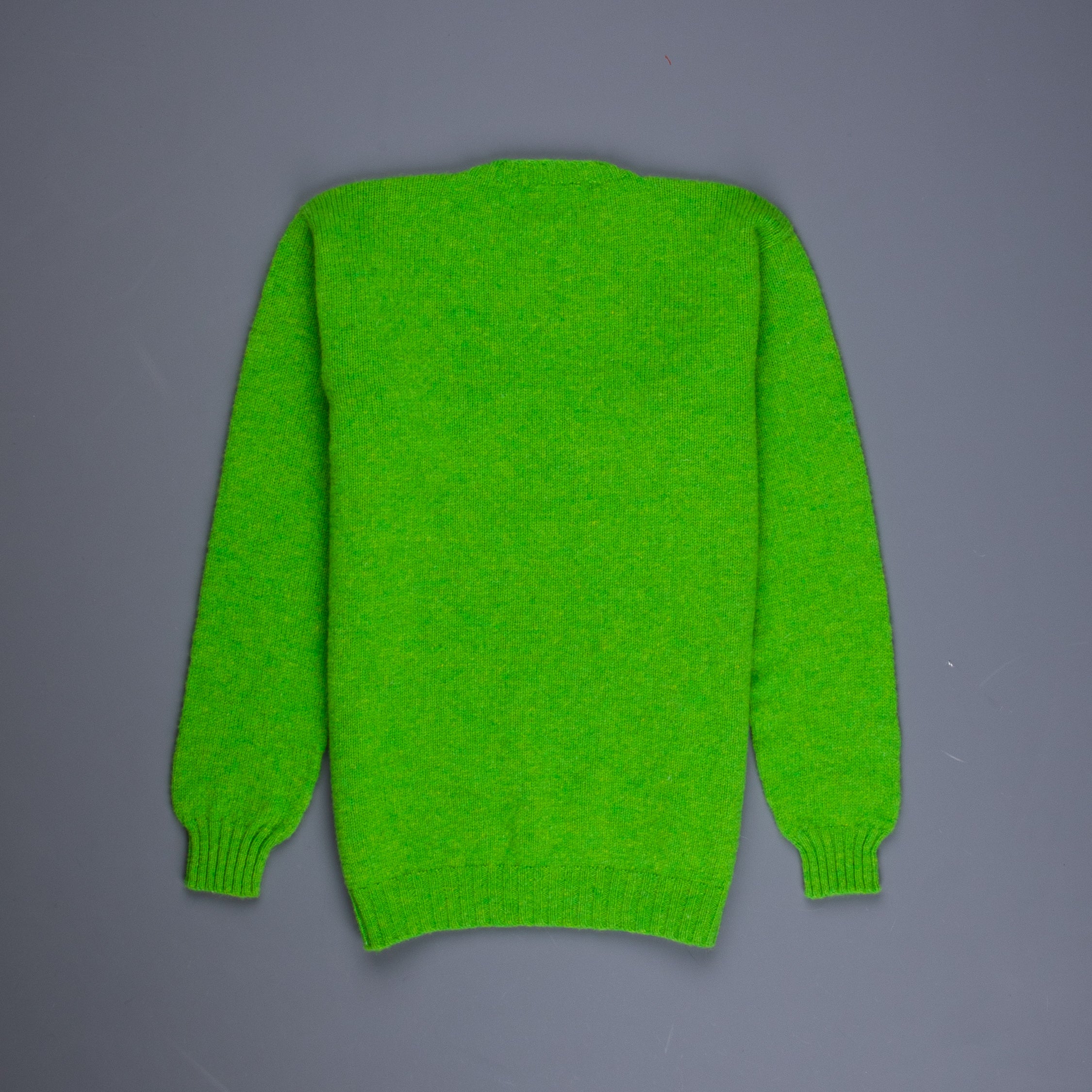 Laurence J. Smith  Super soft Seamless Crew Neck Pullover Gardenleaf