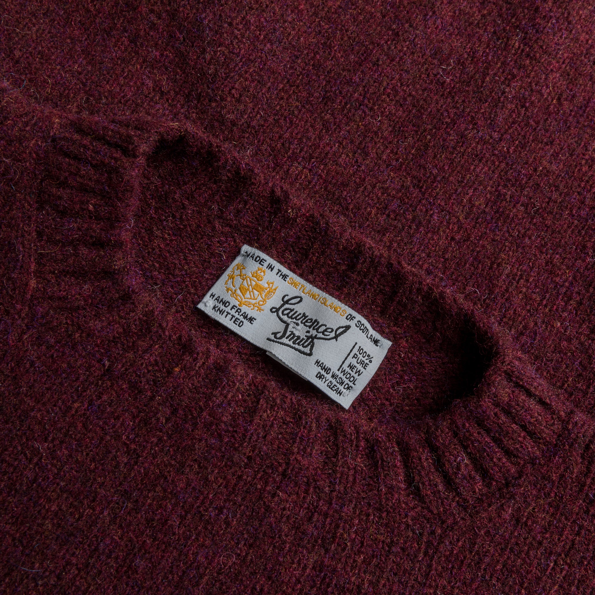Laurence J. Smith  Super soft Seamless Crew Neck Pullover Wizard