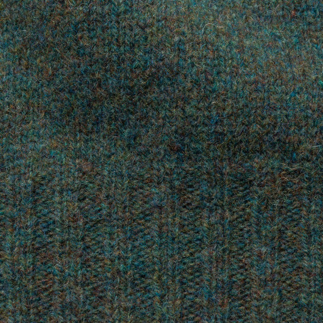 Laurence J. Smith  Super soft Seamless Crew Neck Pullover Jade