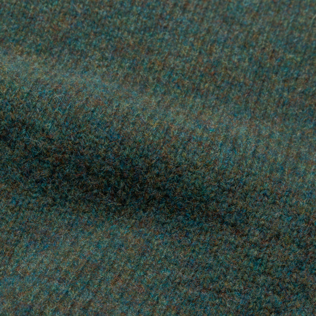 Laurence J. Smith  Super soft Seamless Crew Neck Pullover Jade