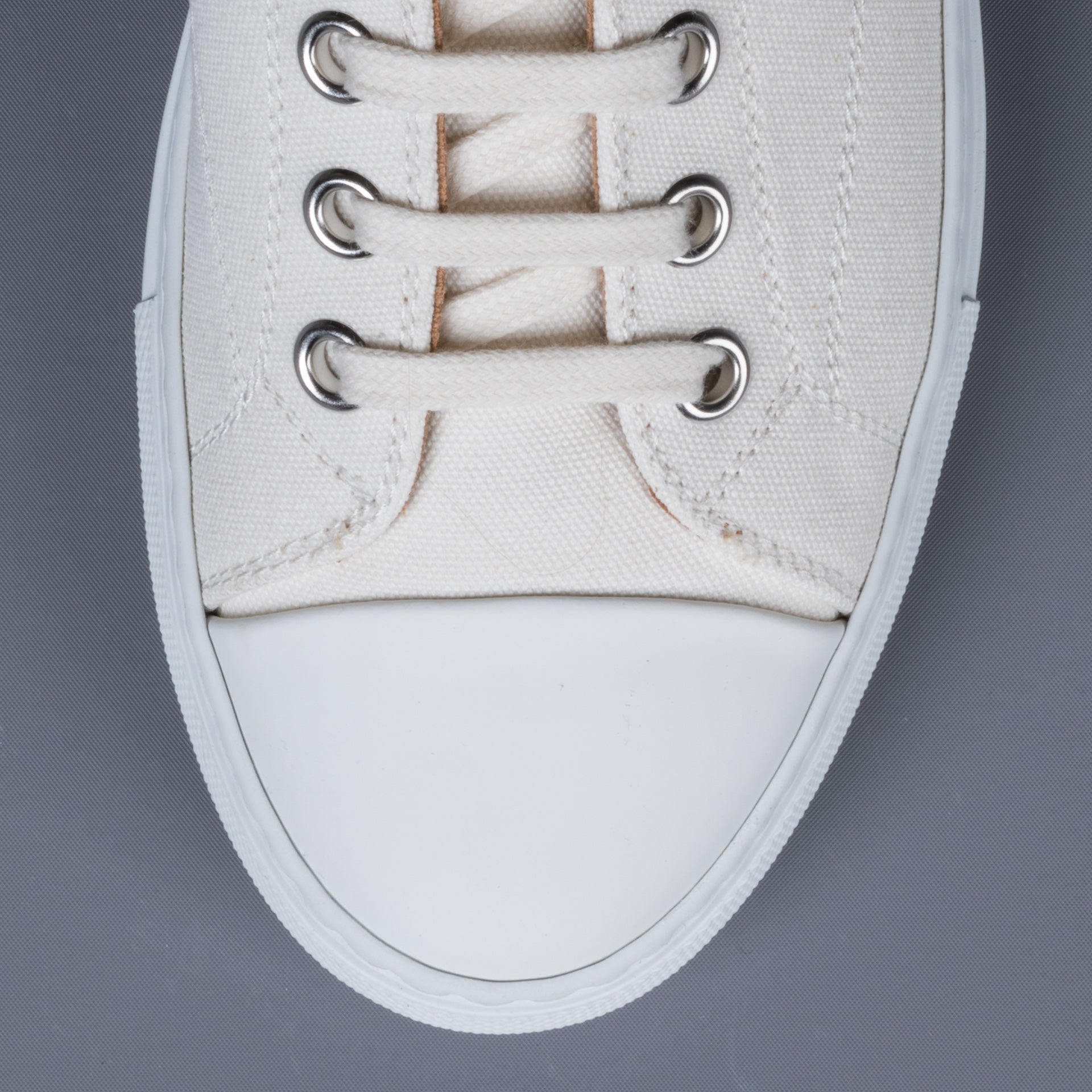 Common Projects Tournament low in Canvas Off White