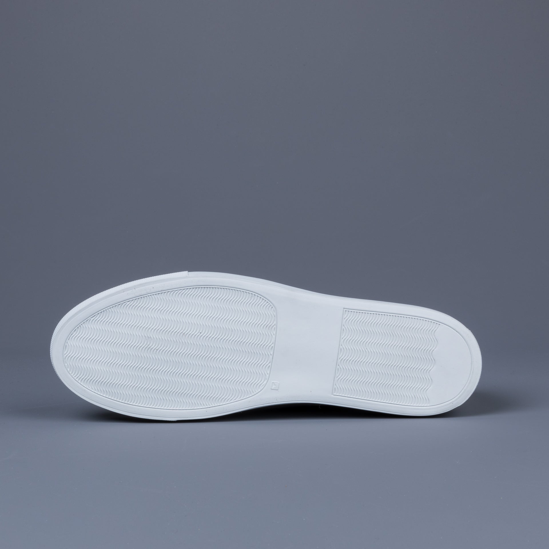 Common Projects Tournament low in Canvas Off White
