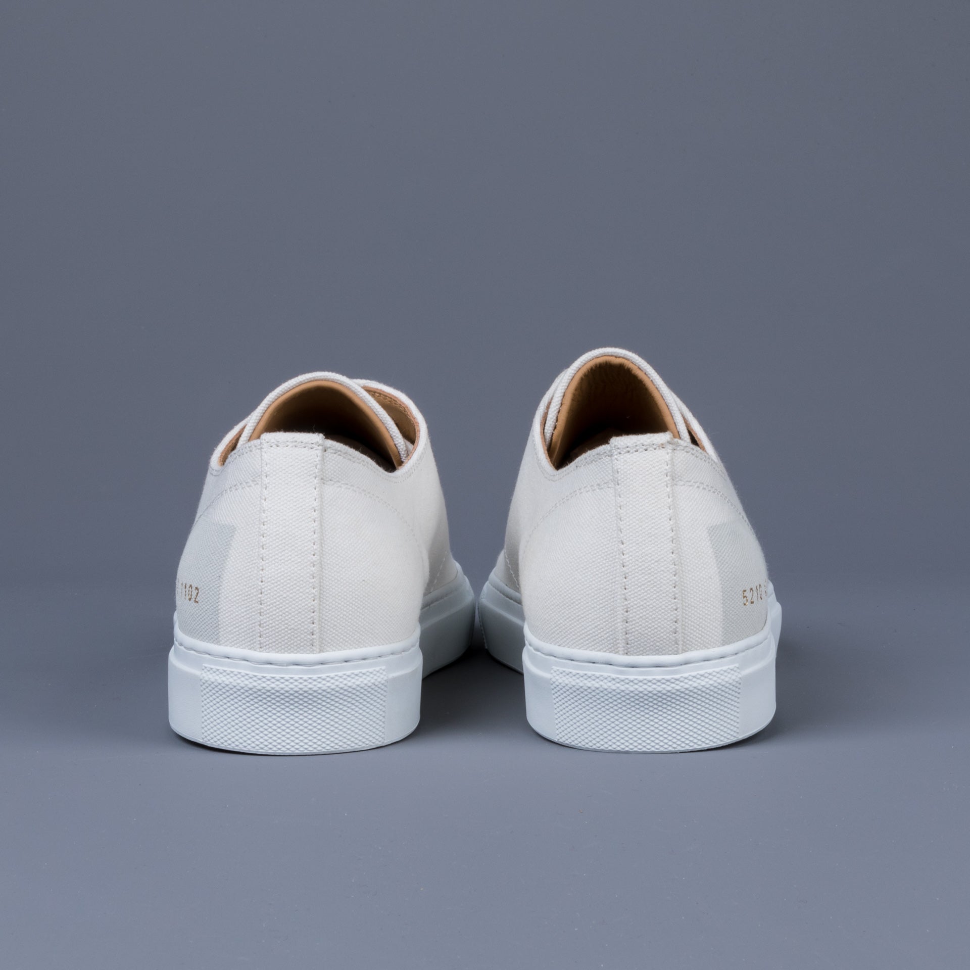 Common Projects Tournament low in Canvas Off White