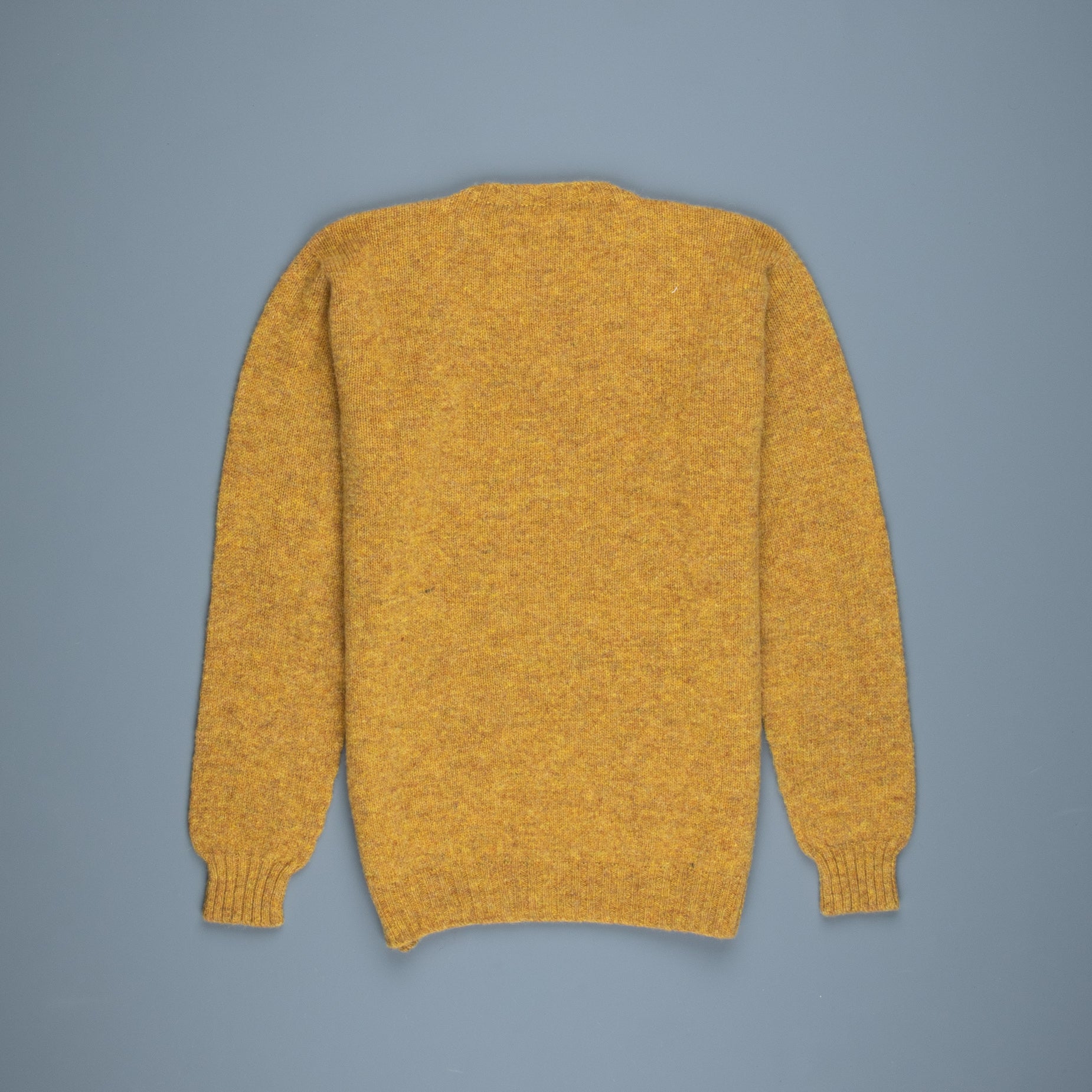 Laurence J. Smith Super soft Seamless Crew Neck Pullover Cummin