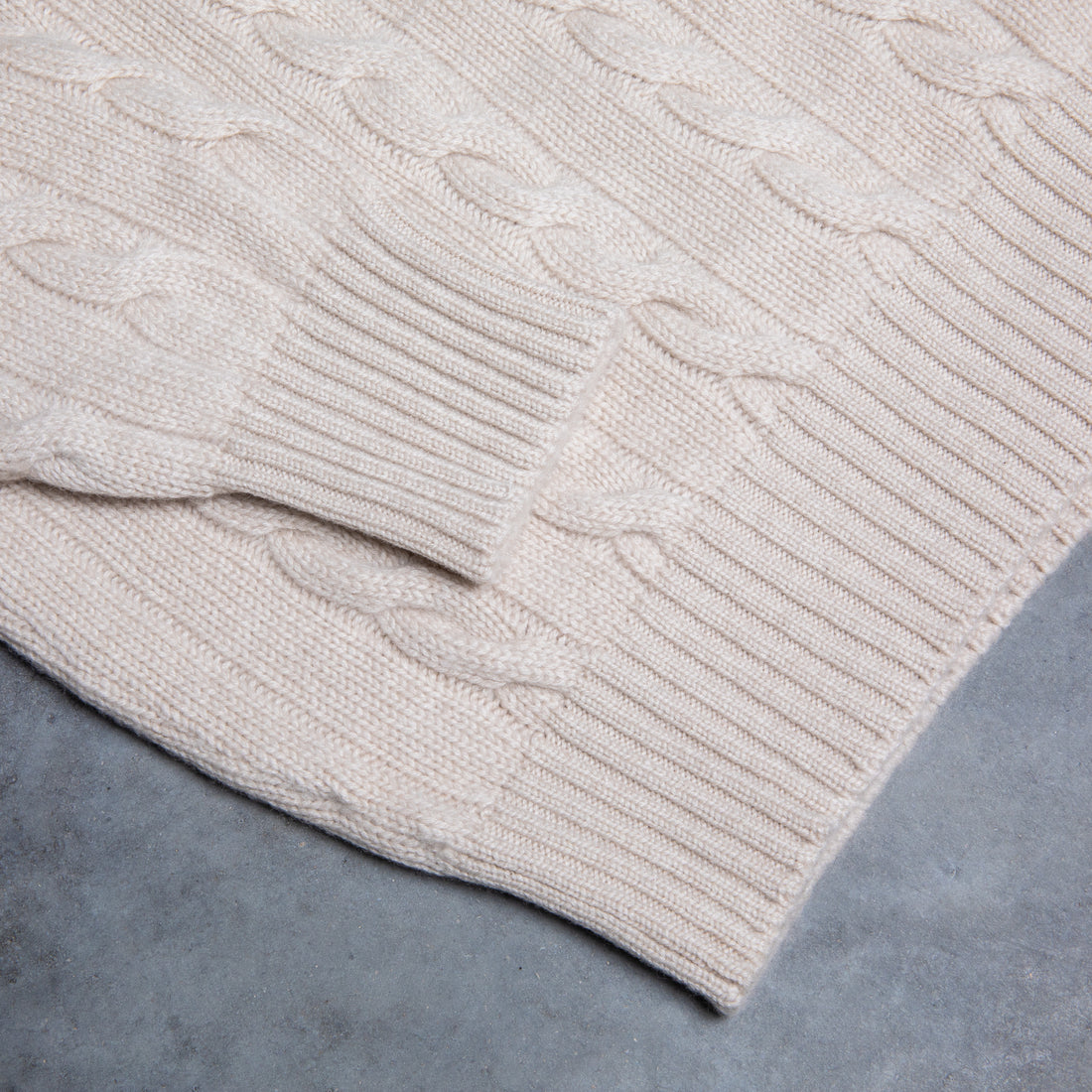 William Lockie Chirnside Cashmere Cable Crew Neck Hessian