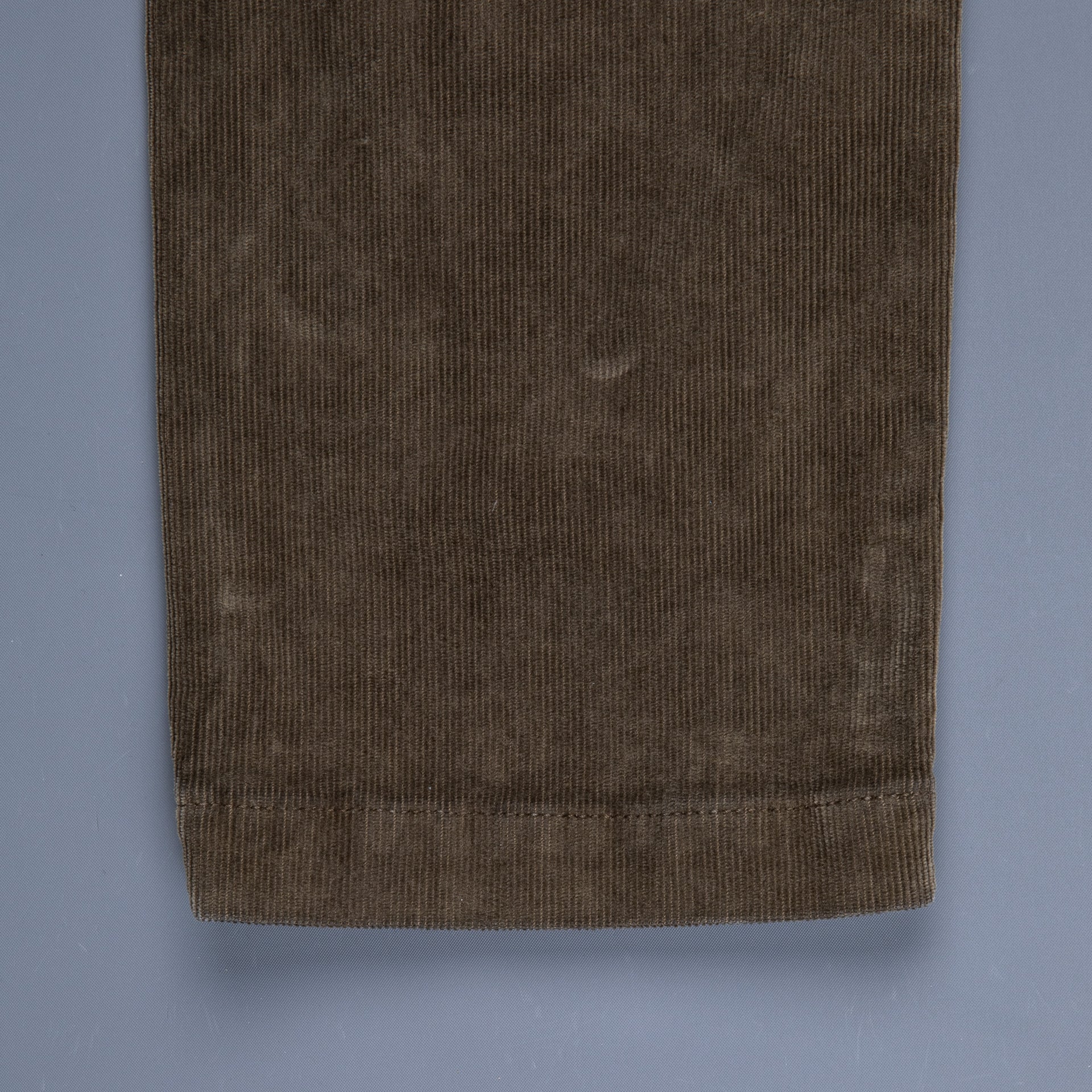 Remi Relief Corduroy stretch pants Khaki