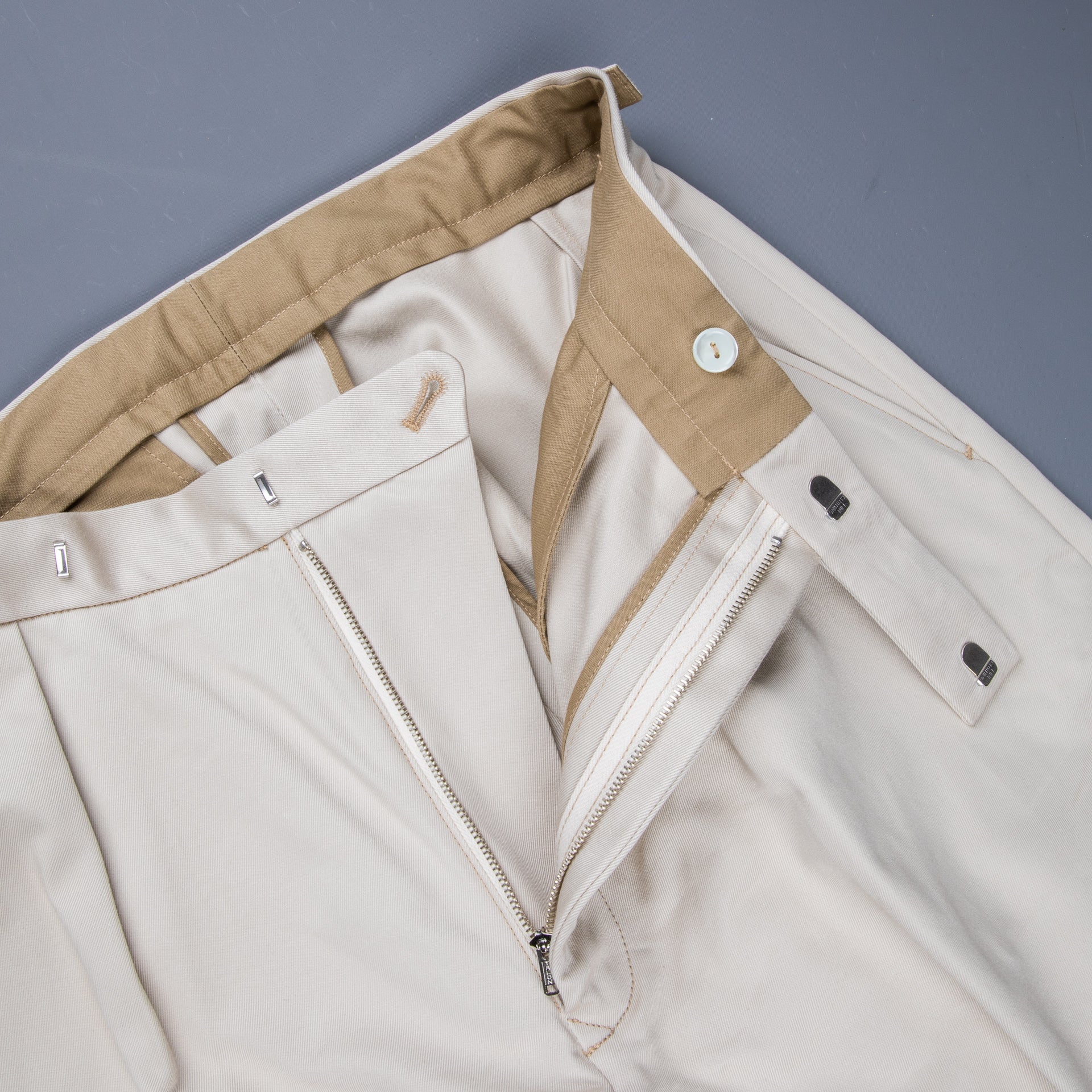 The Real McCoy&#39;s Joe McCoy 1950s Cotton Chino Trousers Beige