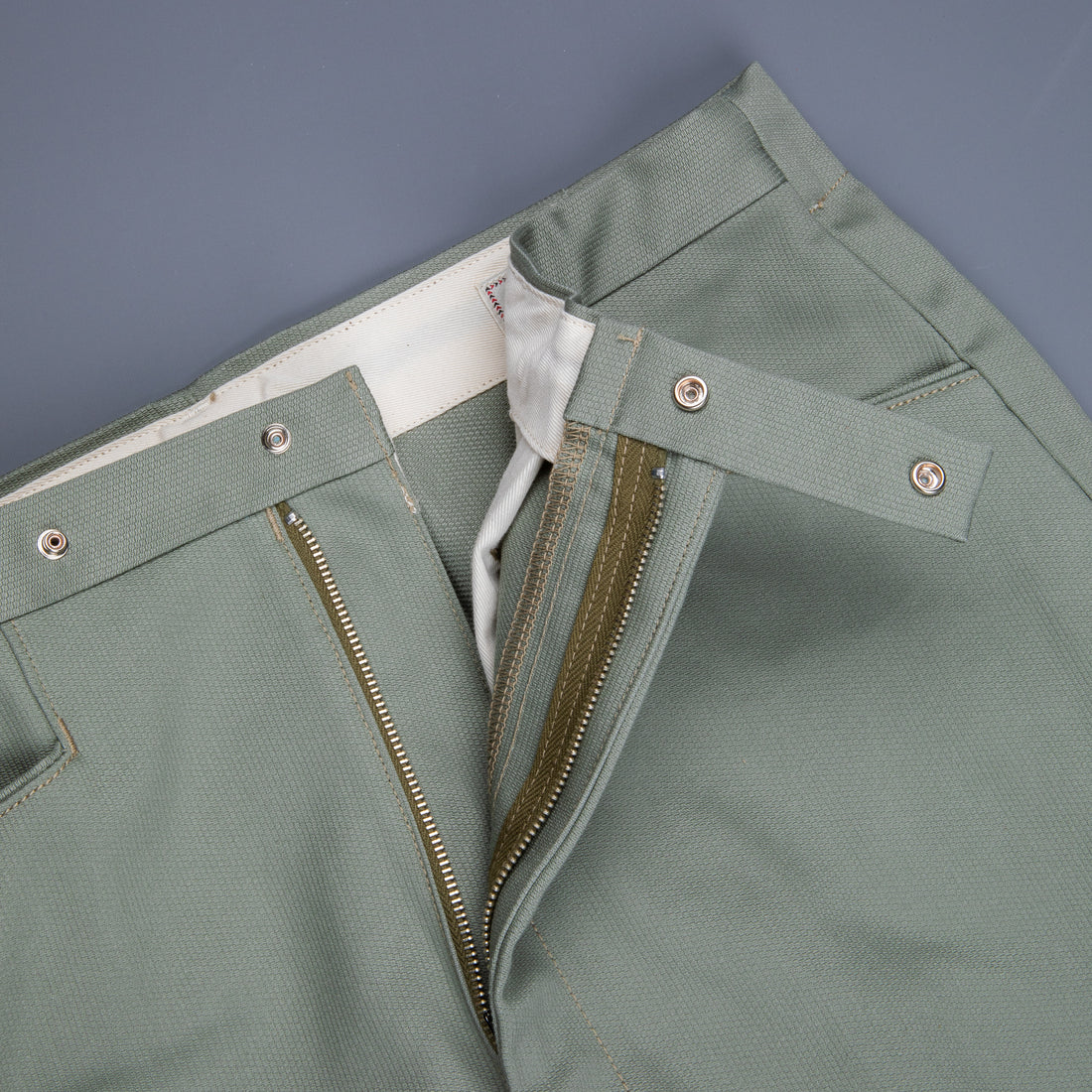 The Real McCoy´s Belted Waistband Plain Stitch Pique Pants Sage