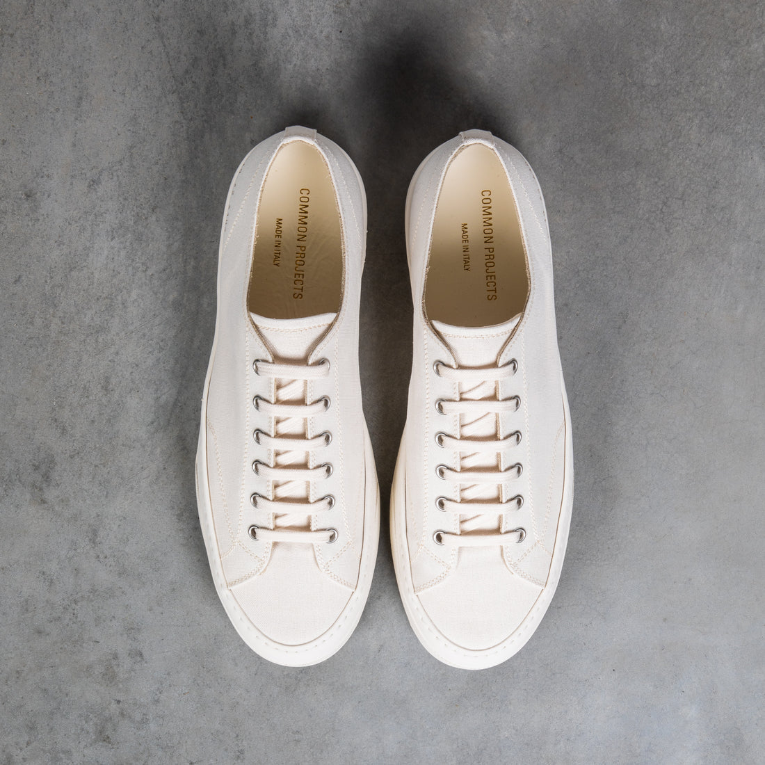Common Projects 5219 Tournament Low in Canvas Off White – Frans ...