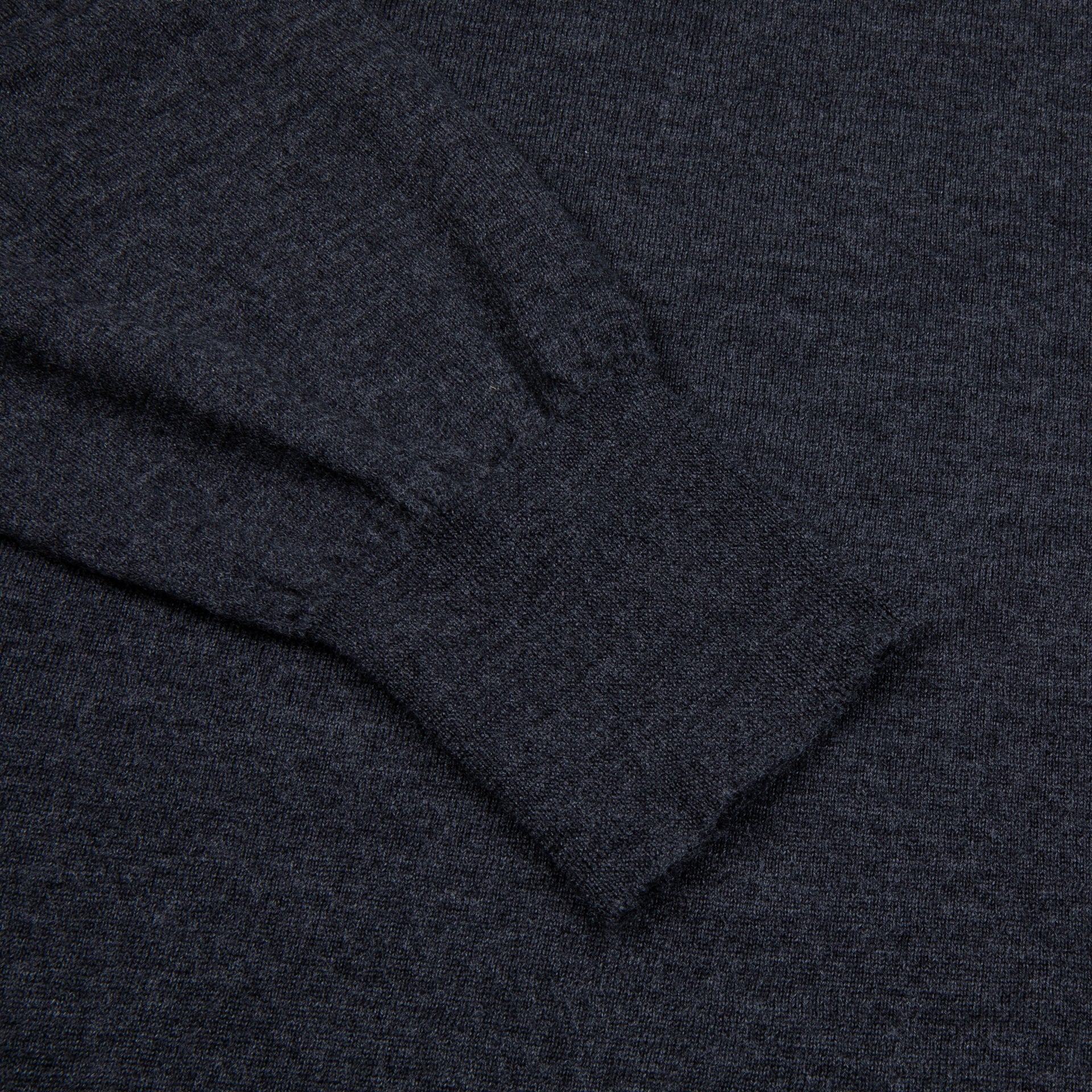 William Lockie x Frans Boone 30 gauge Loro Piana Merino&#39;s Crew Neck Charcoal