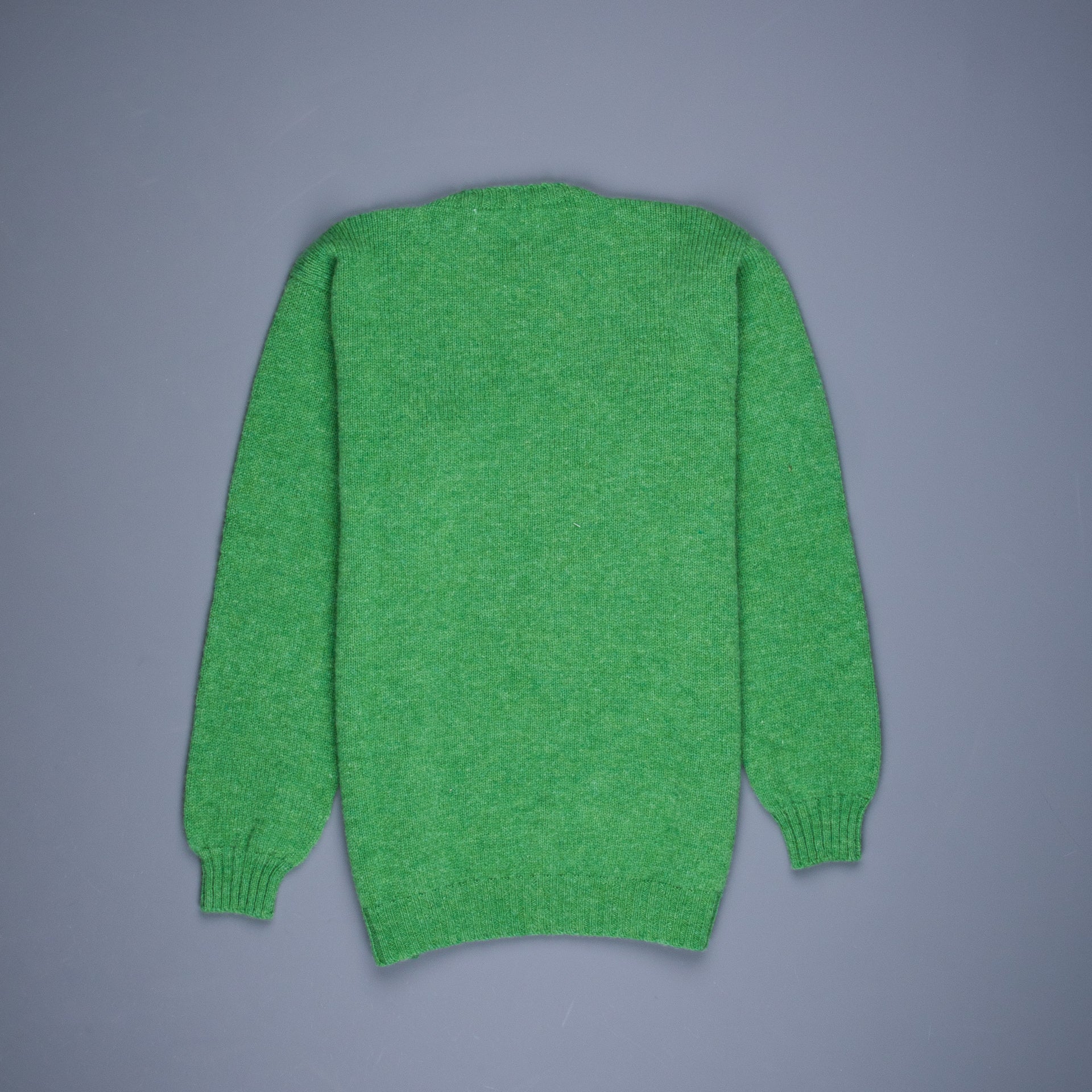 Laurence J. Smith  Super soft Seamless Crew Neck Pullover Crabapple