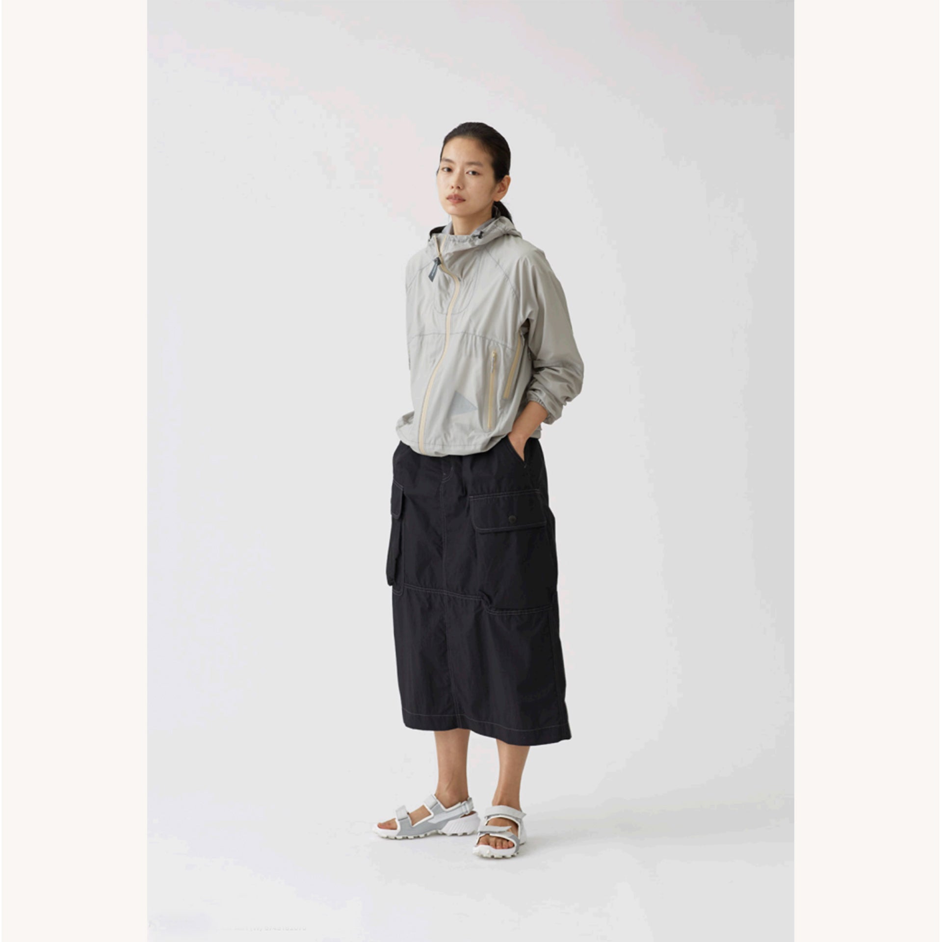And Wander 3L UL Rain Jacket Light Gray
