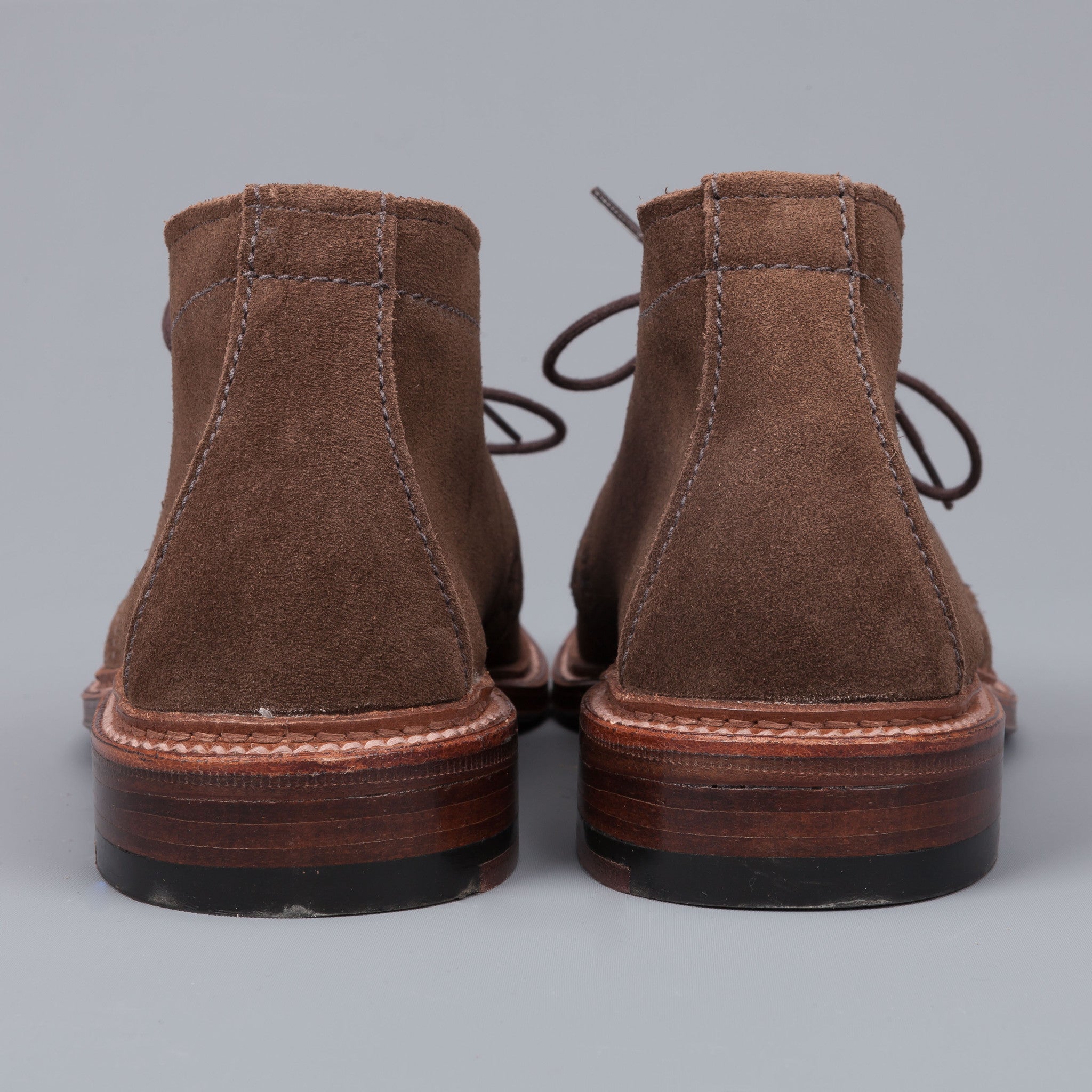 Alden chukka in unlined dark brown suede