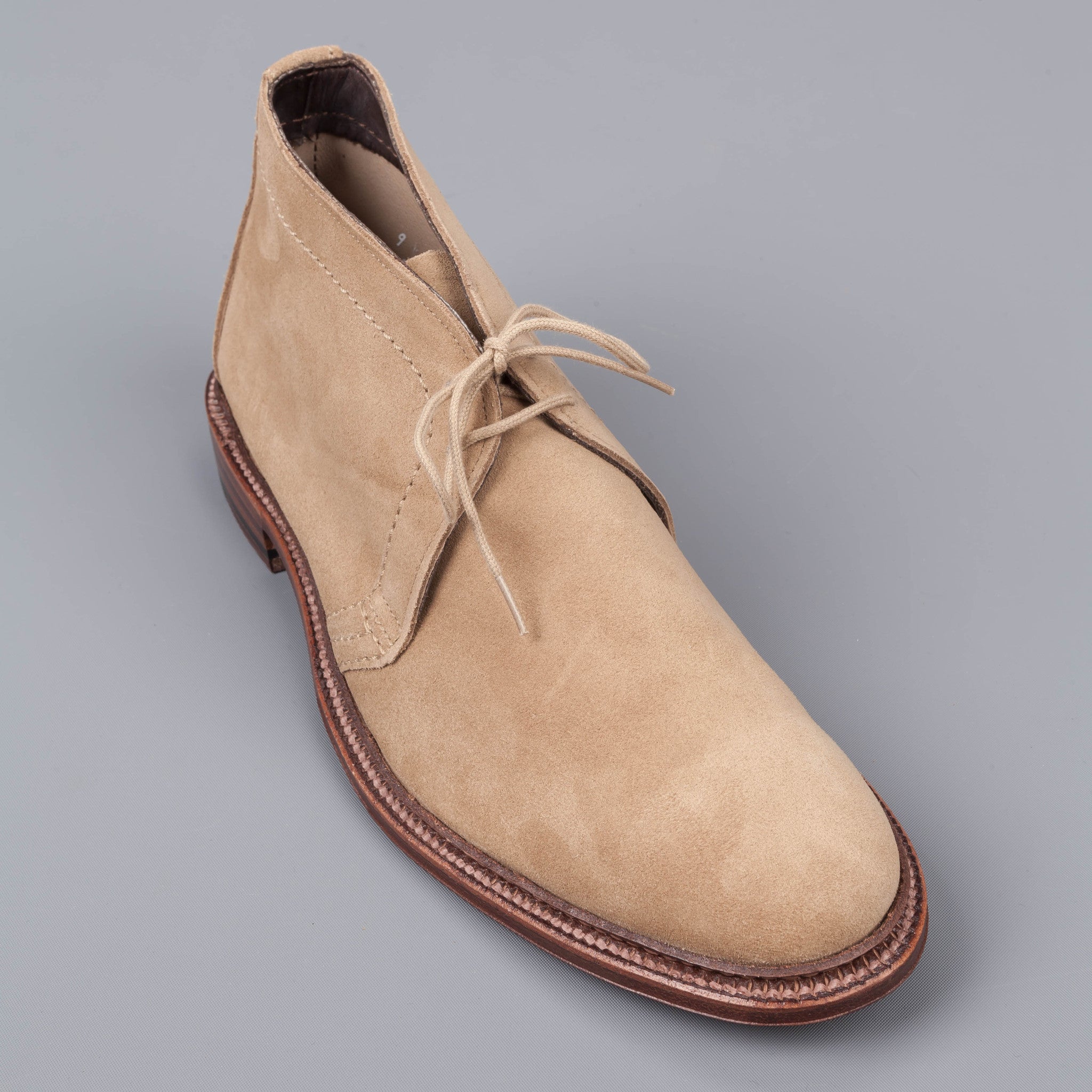 Alden chukka in unlined dark tan suede