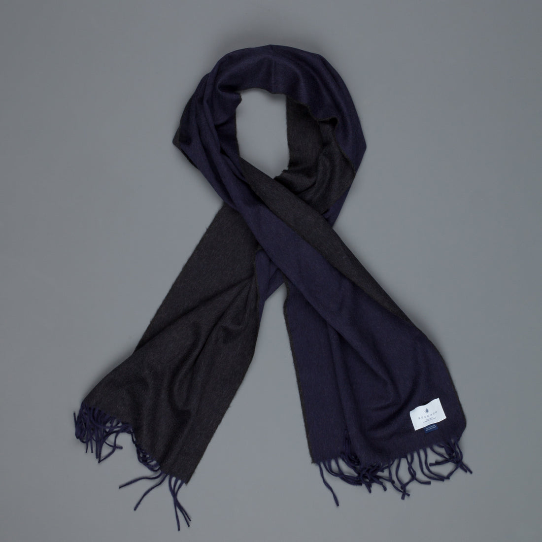 Alex Begg Arran scarf 100% cashmere Navy Charcoal