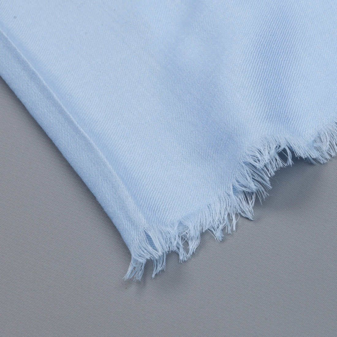 Alex Begg Wispy woven stole cashmere Ciel