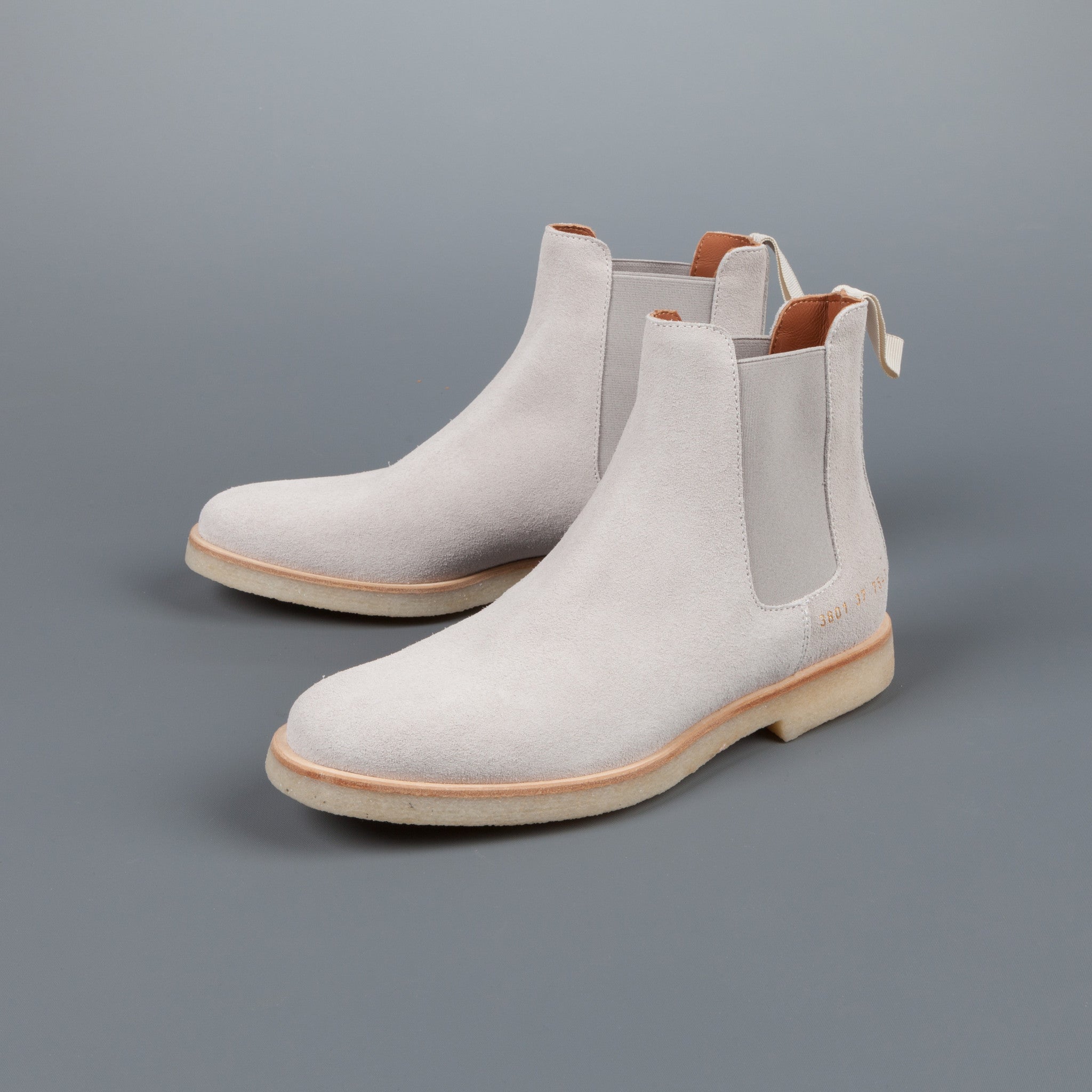 Common Projects Woman by Common Projects Chelsea boot in Grey Suede