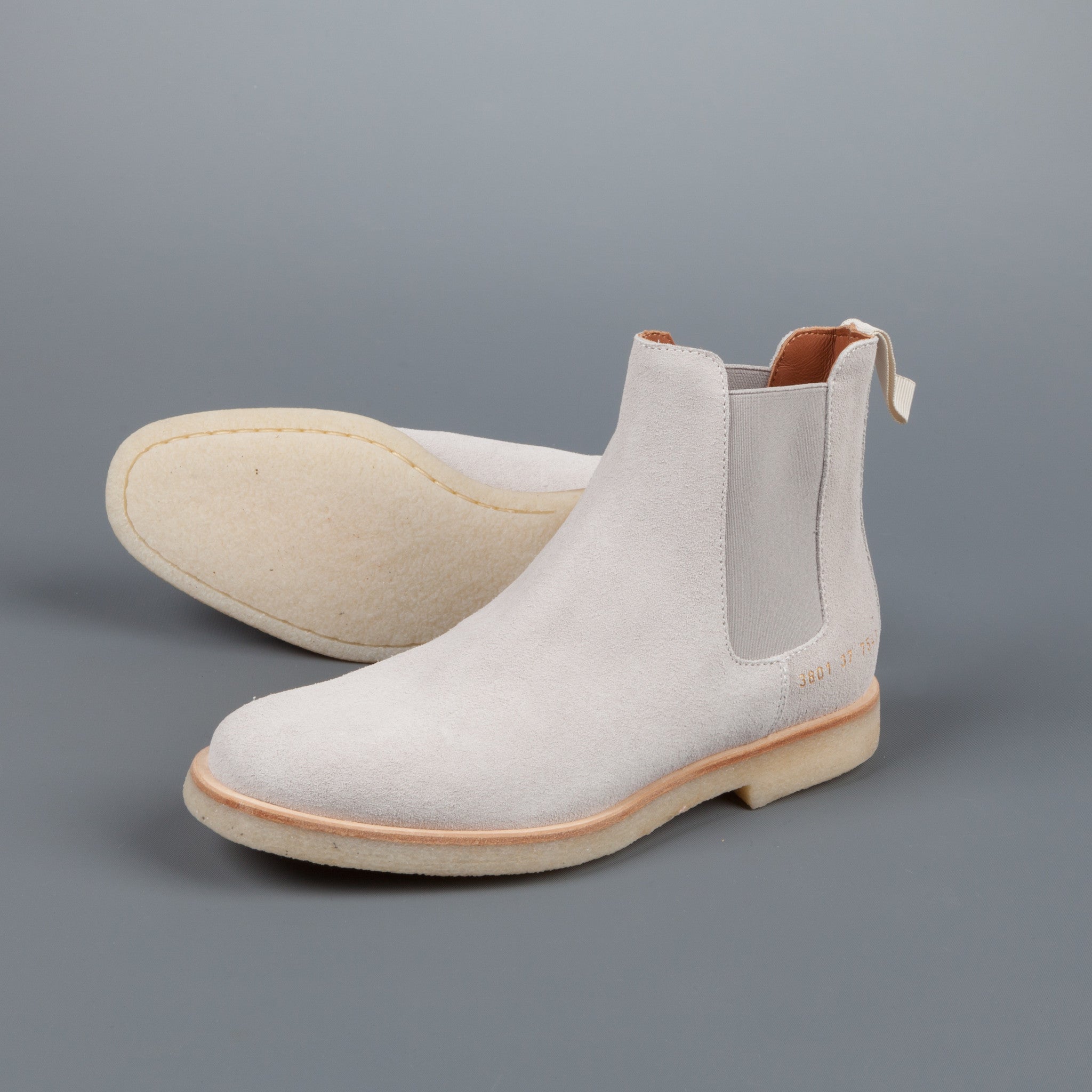 Common Projects Woman by Common Projects Chelsea boot in Grey Suede