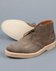Common Projects Chukka in waxed suede Olive