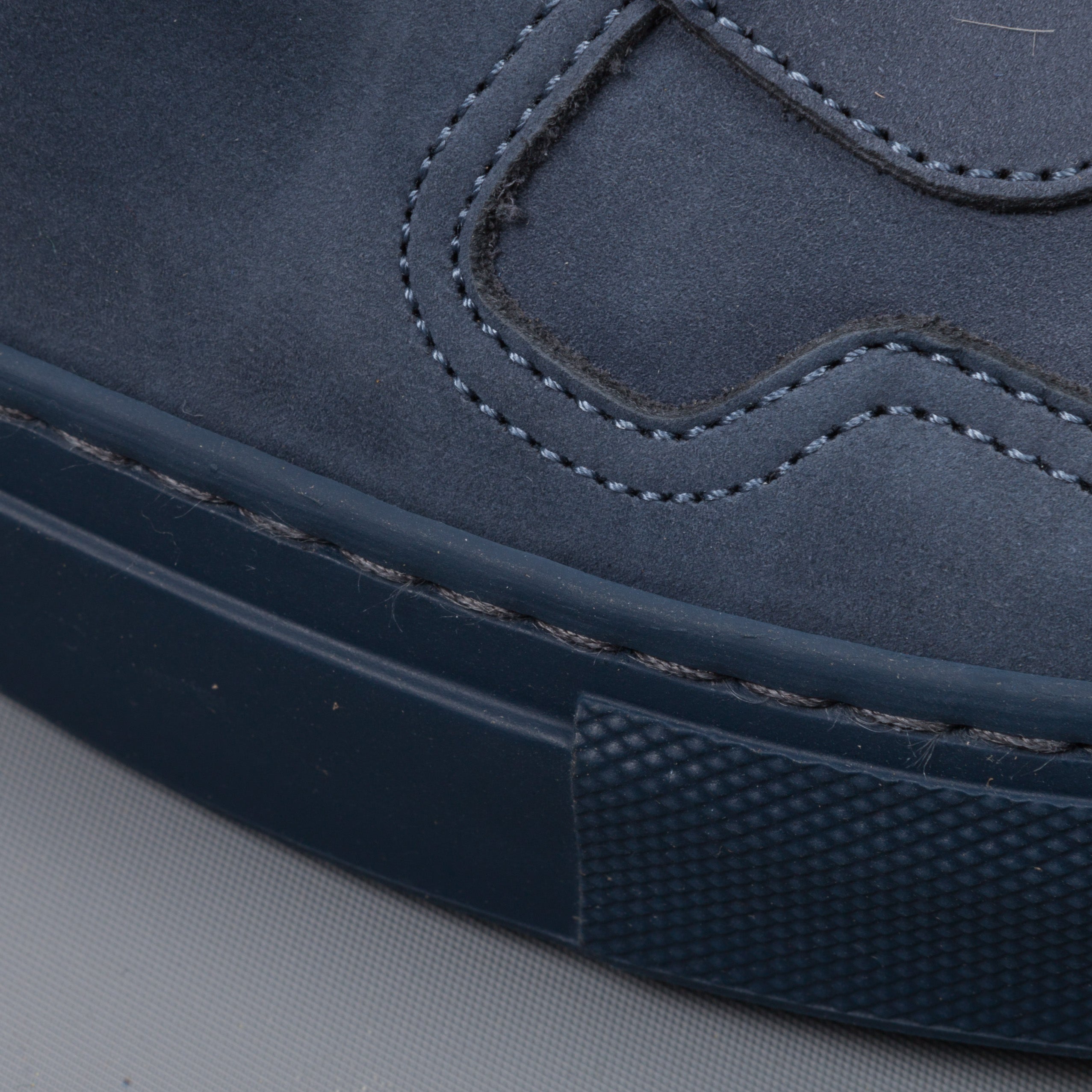 Common Projects Bball Nabuck Navy