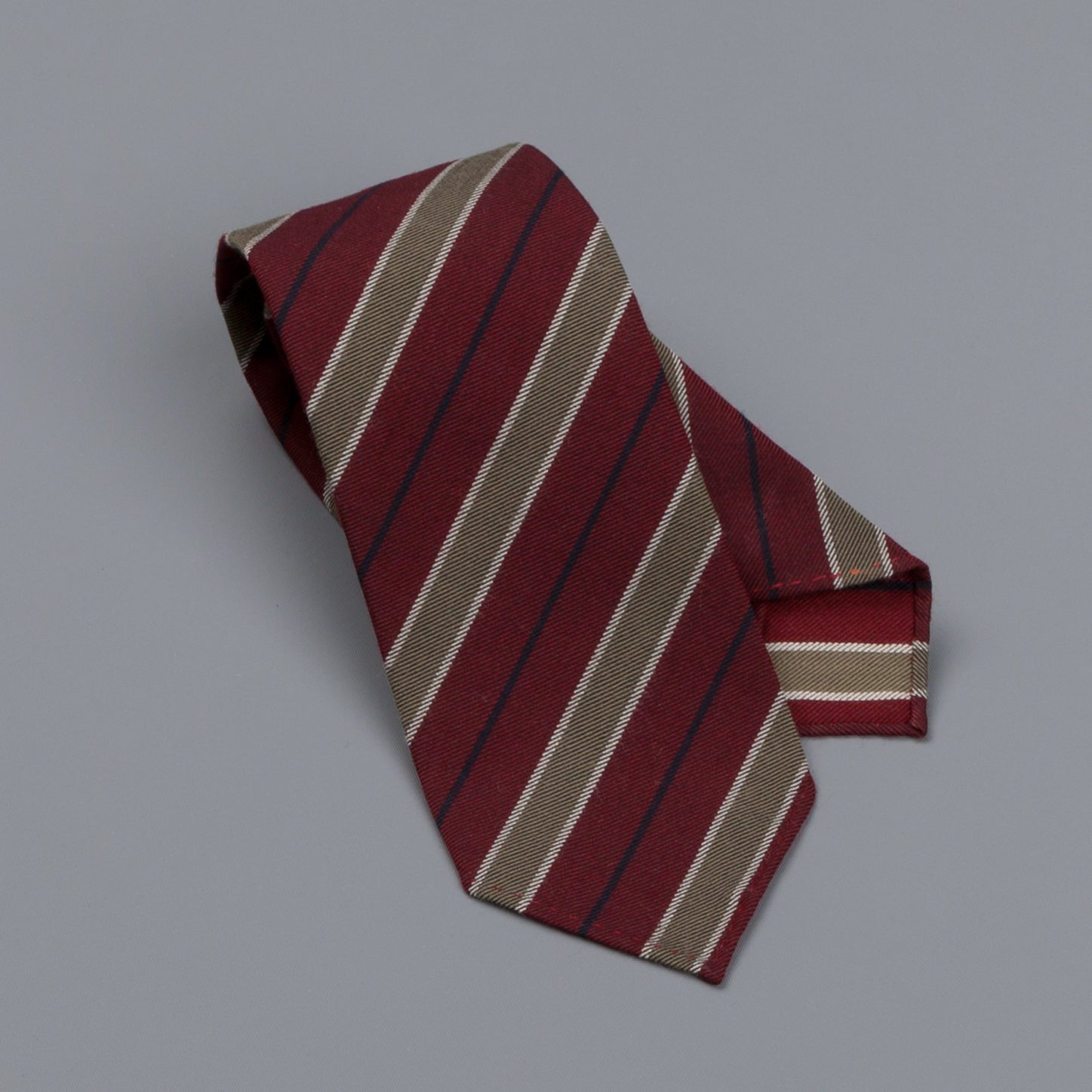 Drake&#39;s untipped club tie olive stripe bordeaux