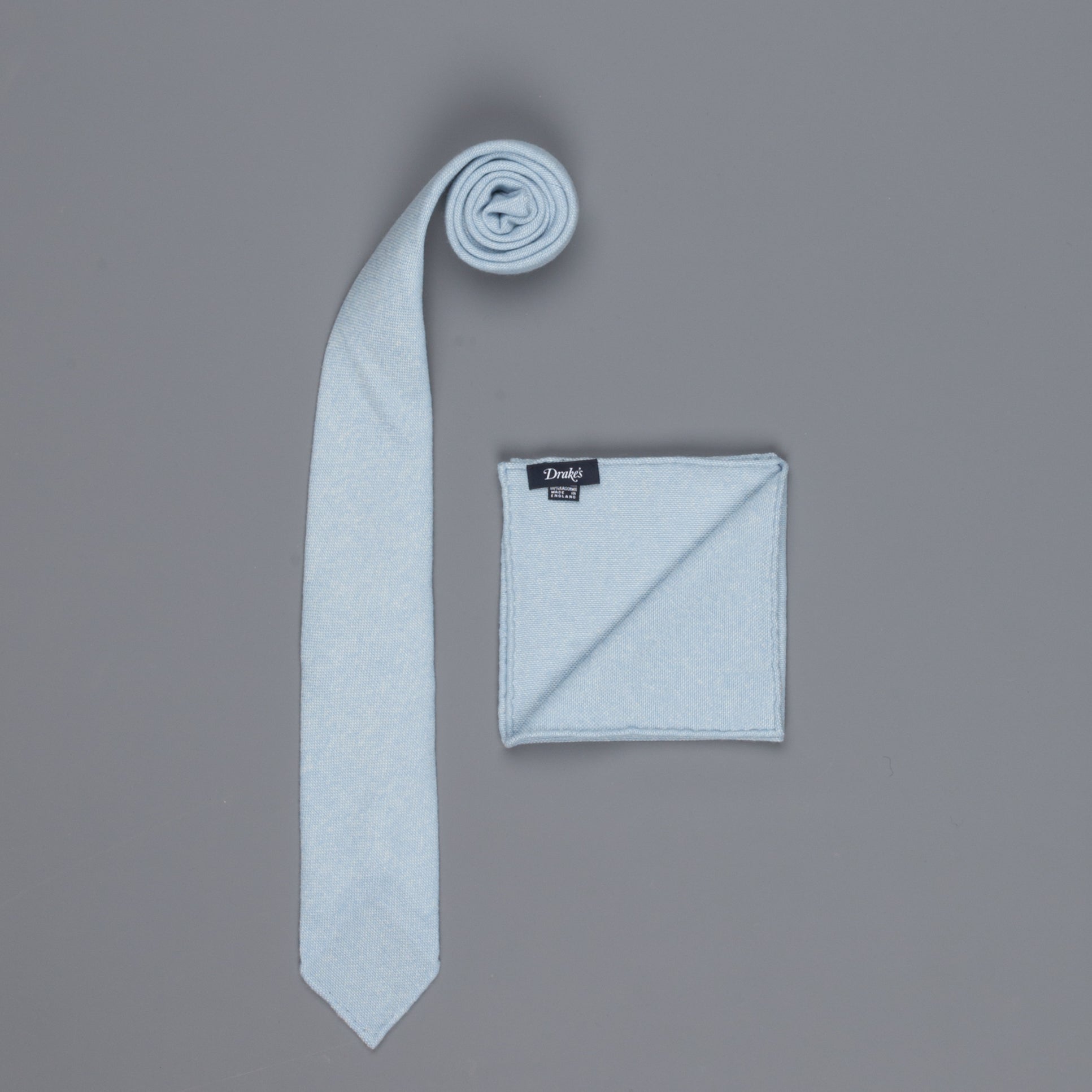 Drake&#39;s Cashmere Tie untipped &amp; Pocket Square Match sky blue melange