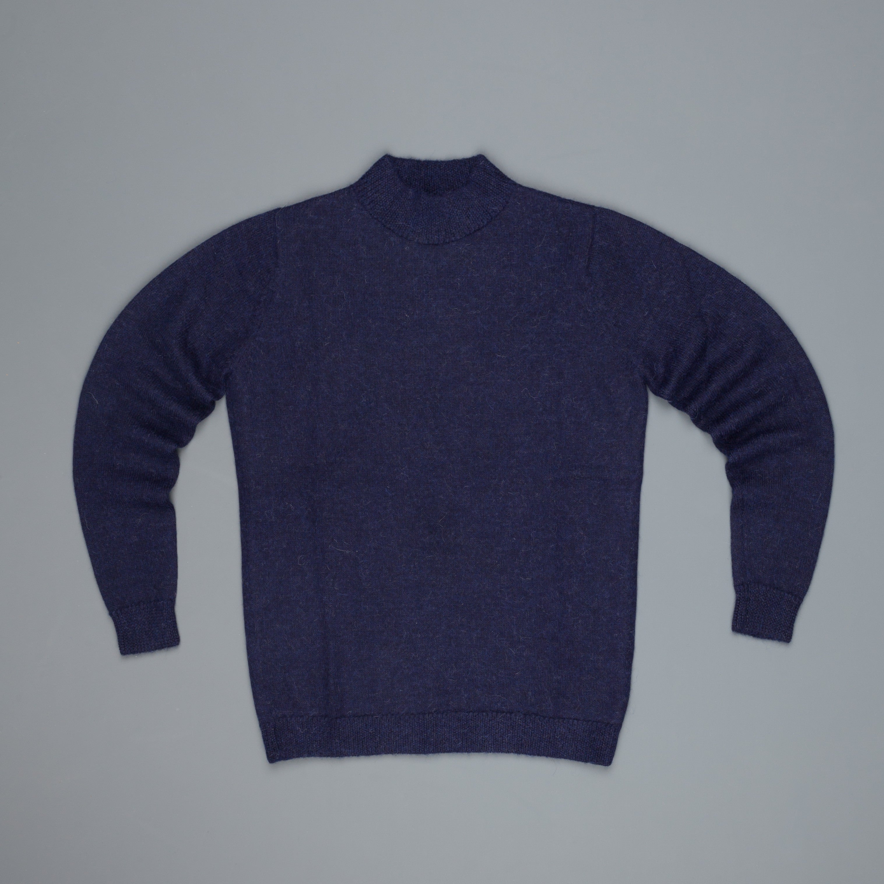 The Elder Statesman Alpaca Lightweight Call her crew Navy