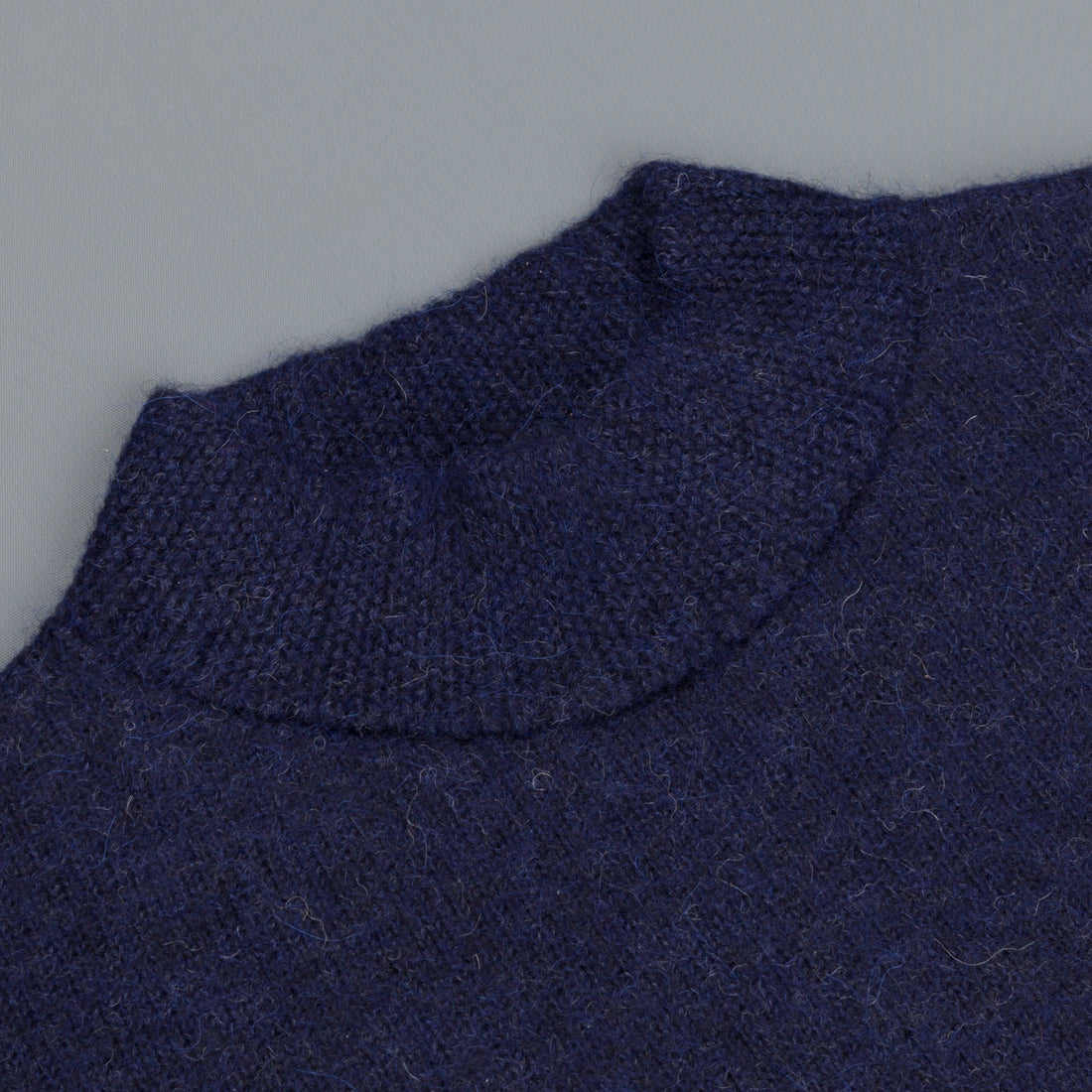 The Elder Statesman Alpaca Lightweight Call her crew Navy
