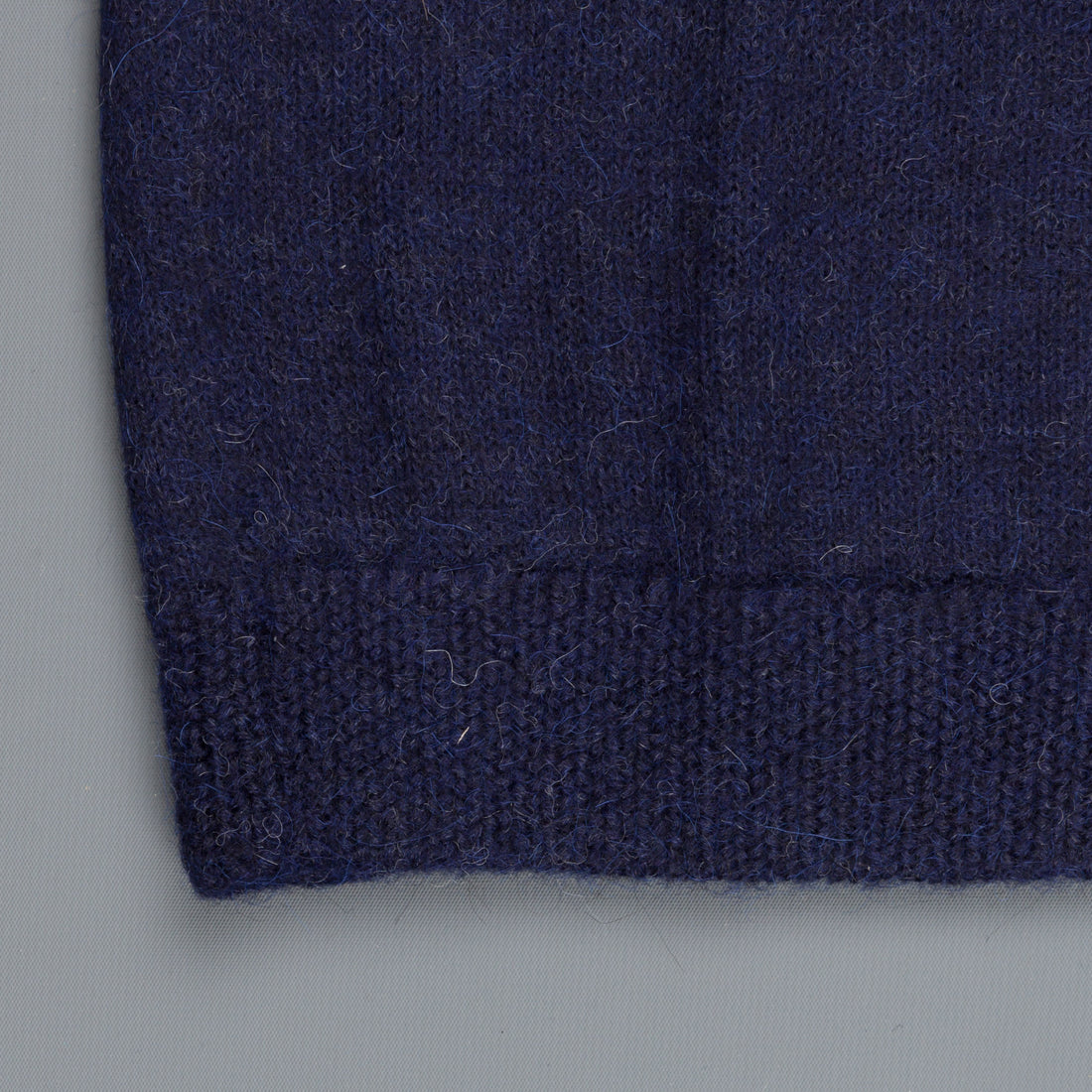 The Elder Statesman Alpaca Lightweight Call her crew Navy