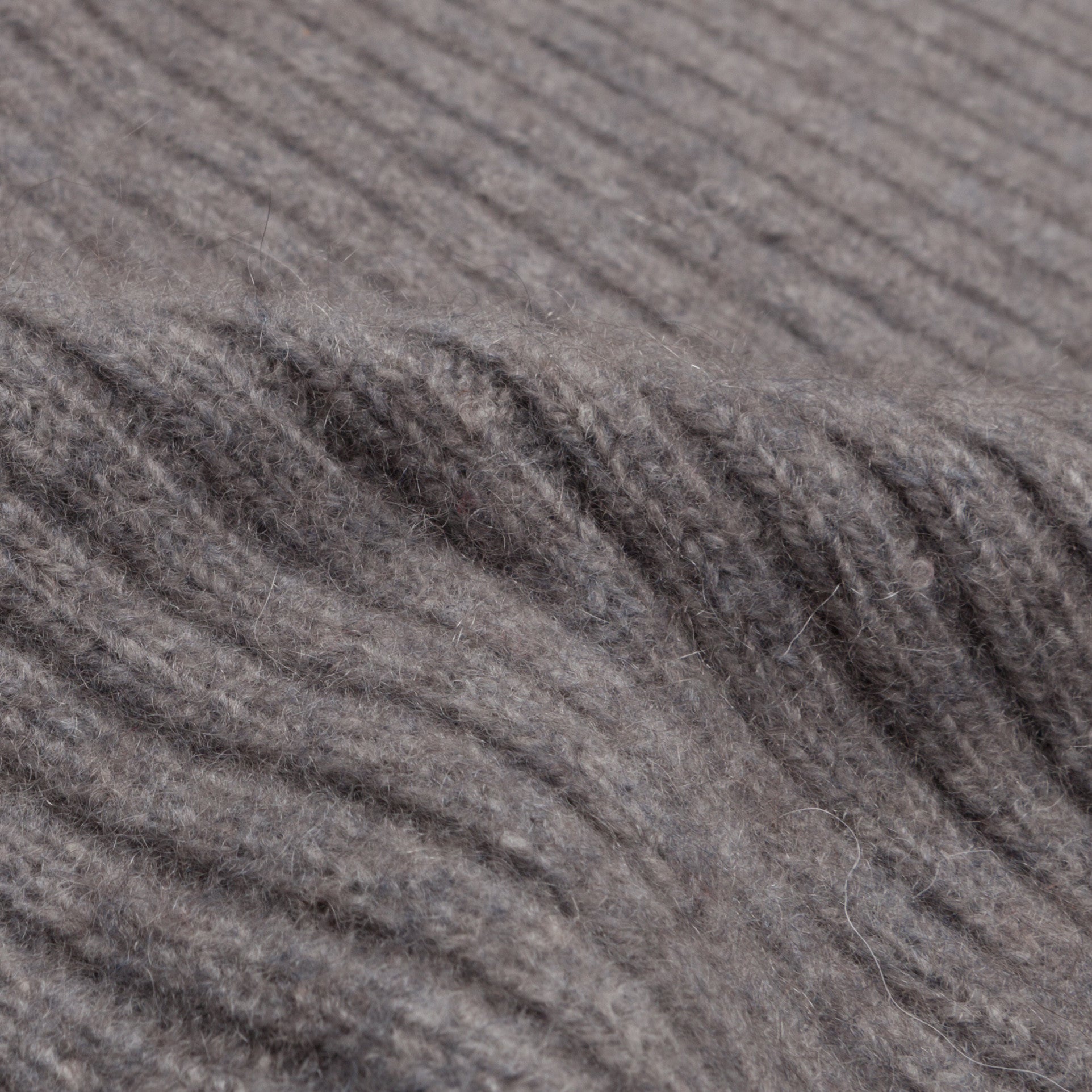 The Elder Statesman for Frans Boone 100% cashmere Odyssey Ribbed Turtleneck Grey Red Navy
