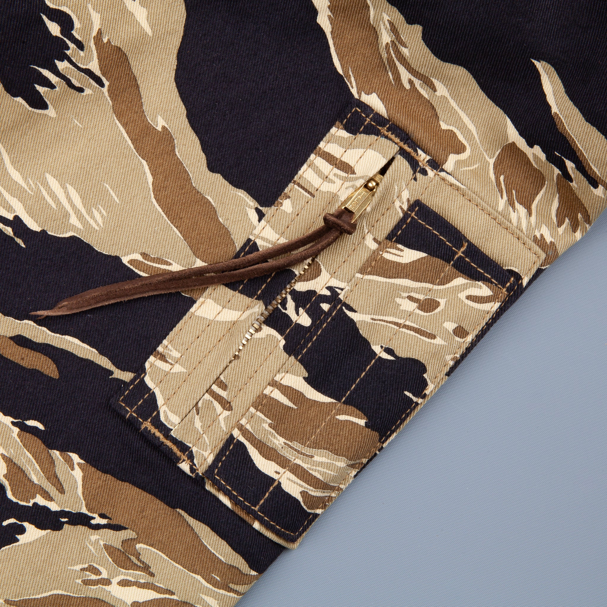The Real McCoy&#39;s Tiger Camouflage Parka Gold tone