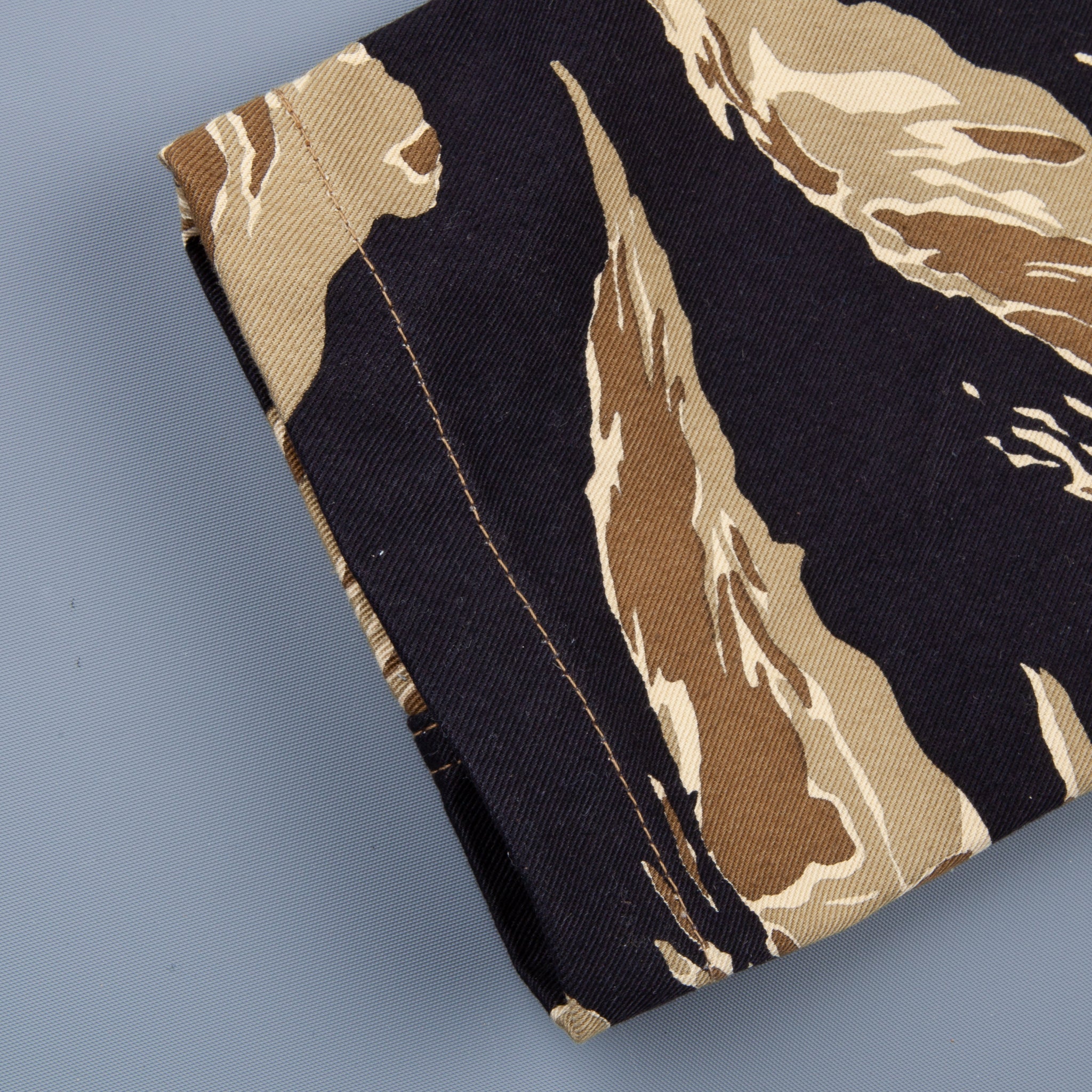 The Real McCoy&#39;s Tiger Camouflage Parka Gold tone
