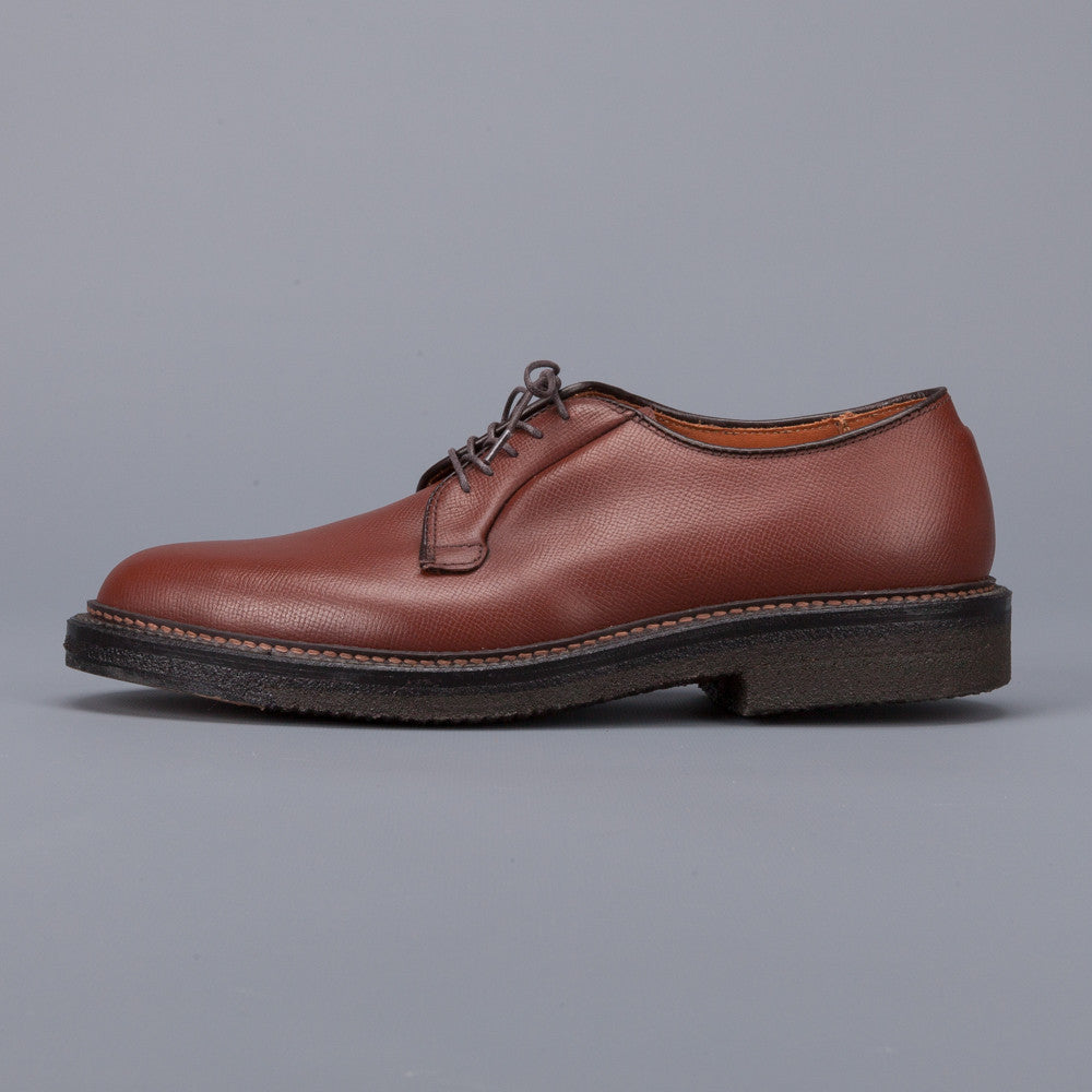 Alden plain toe blucher in brown grained leather on crepe
