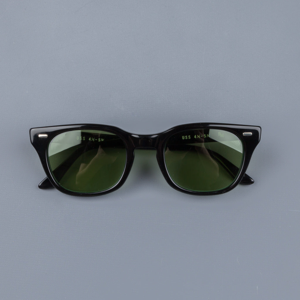 The Real McCoy´s USS Celluloid Frame Sunglasses green