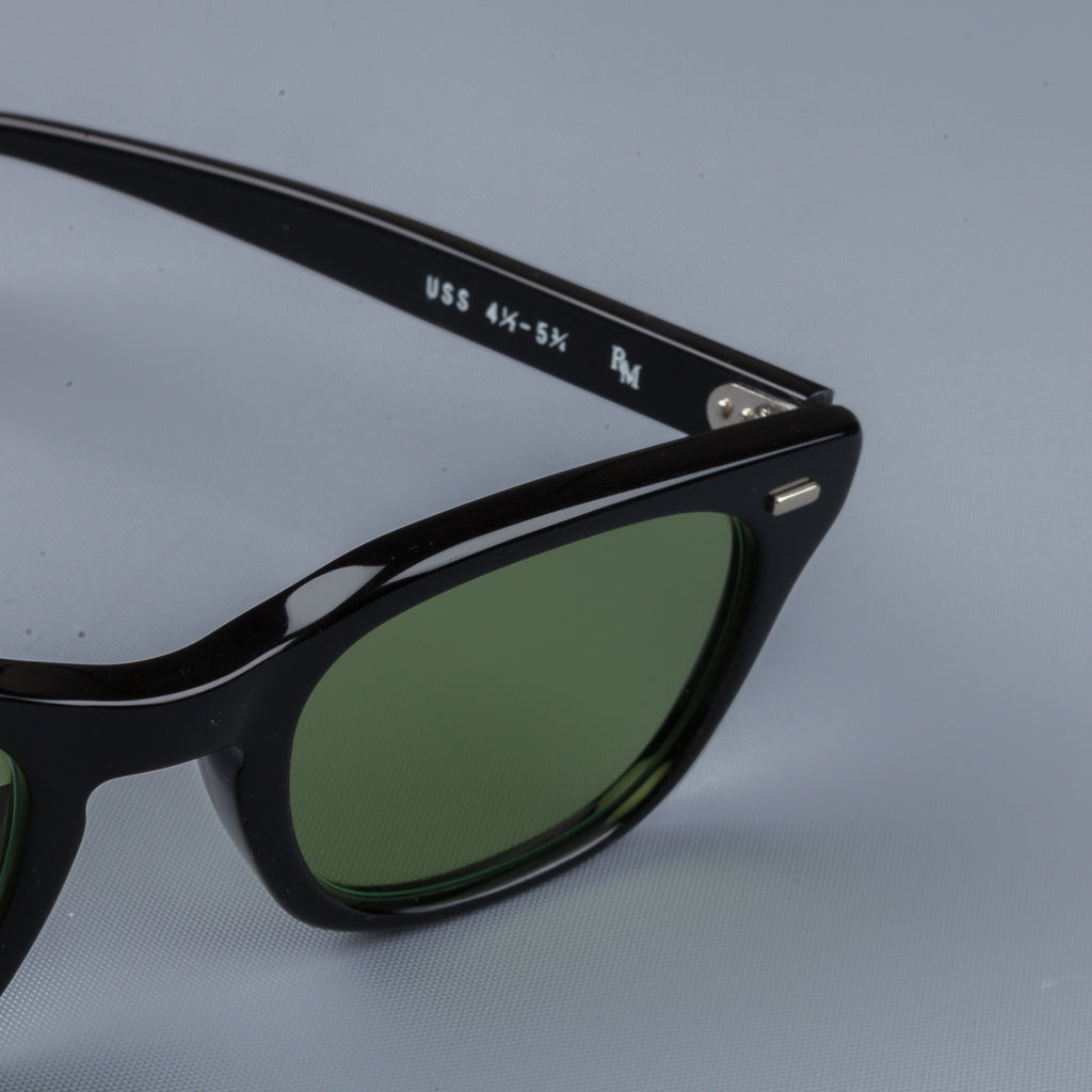 The Real McCoy´s USS Celluloid Frame Sunglasses green