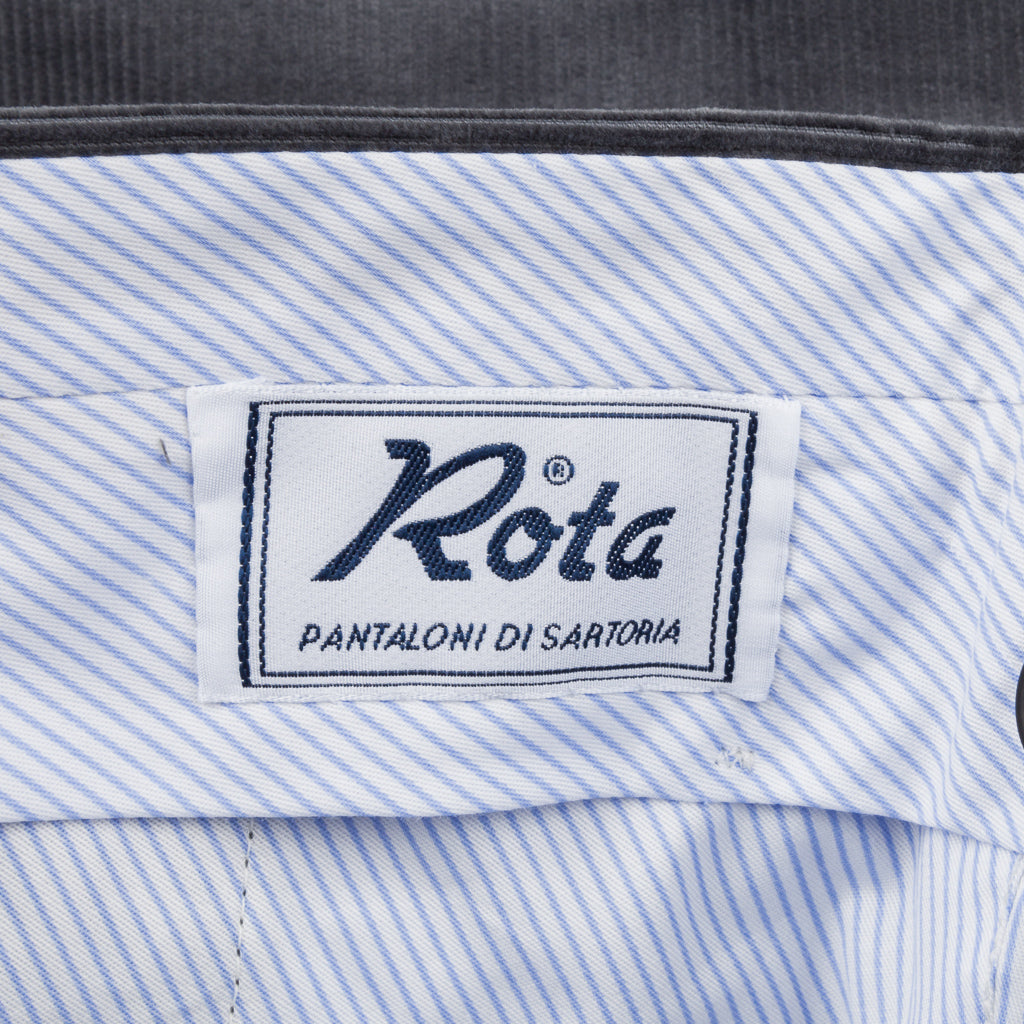 Rota Pantaloni High Rise Regular Fit 14-Wale Corduroy Stretch Grigio