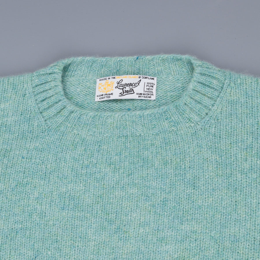 Laurence J. Smith Super Soft Seamless Crew Neck Pullover Fauna