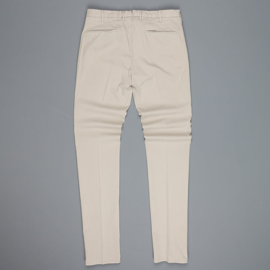 Incotex Venezia model 82 skin fit trico chino pants grigio medio