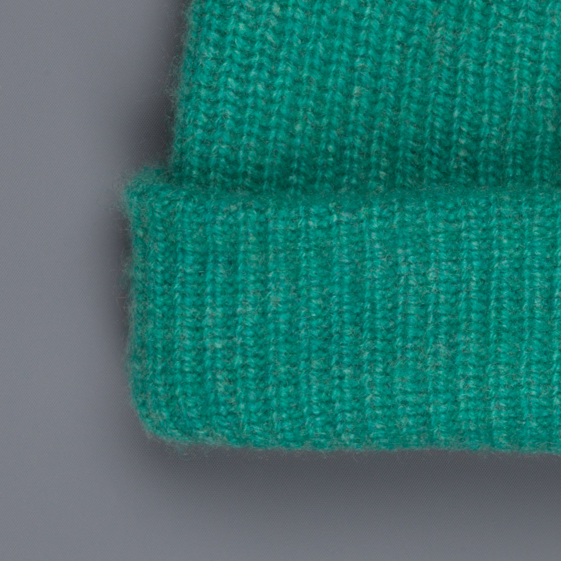 The Elder Statesman 100% Cashmere Watchman cap in Turquoise
