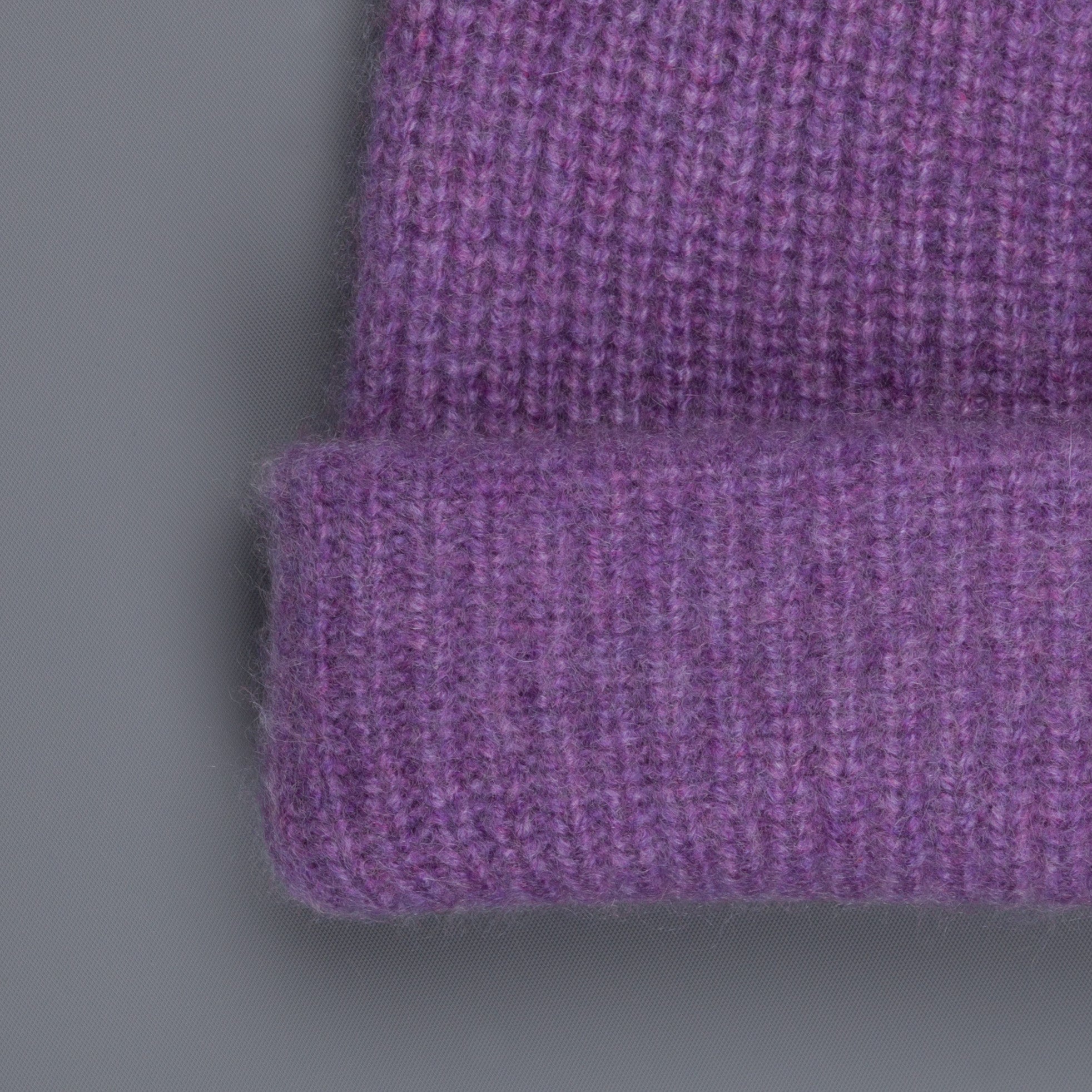 The Elder Statesman 100% Cashmere Watchman cap in Amethyst