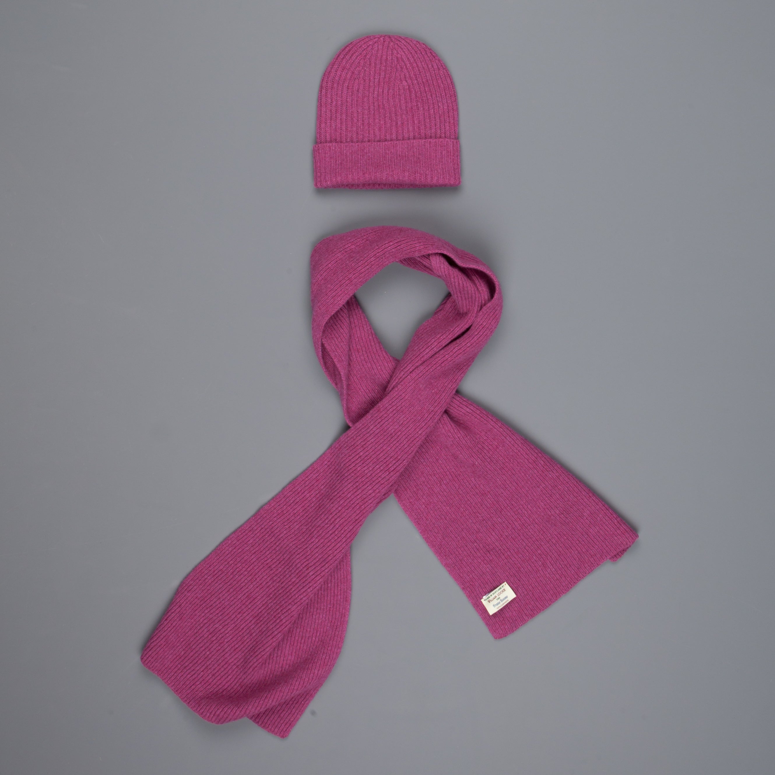William Lockie Cashmere Ribbed Hat And Scarf Set Loganberry