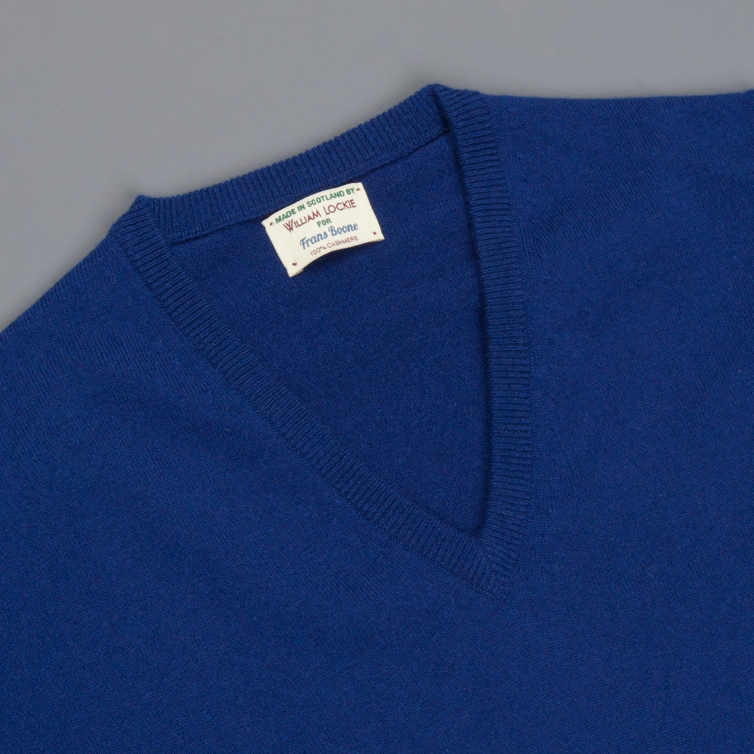 William Lockie Oxton Cashmere V-Neck Mahler
