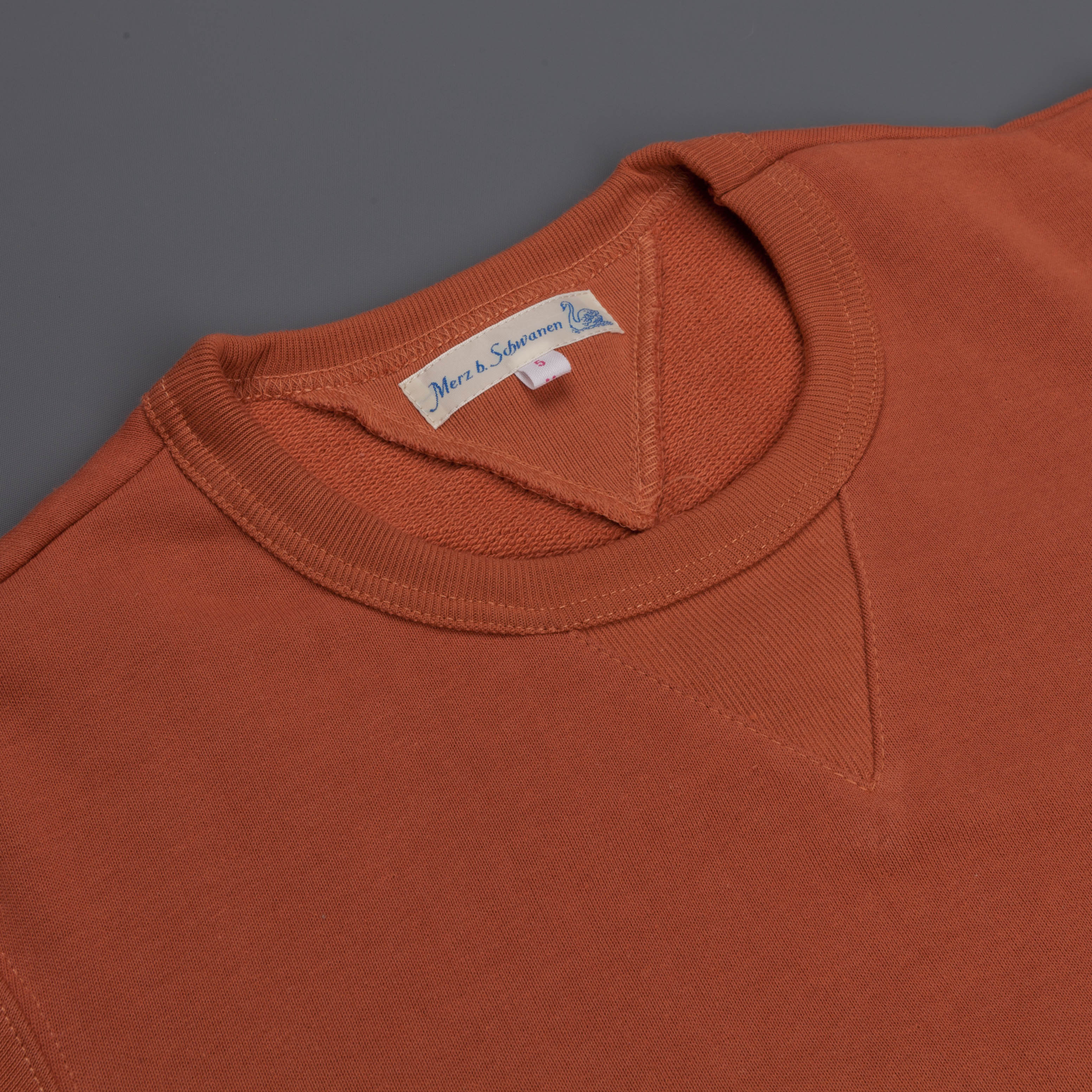 Merz B Schwanen 346 Fleece sweater light rust