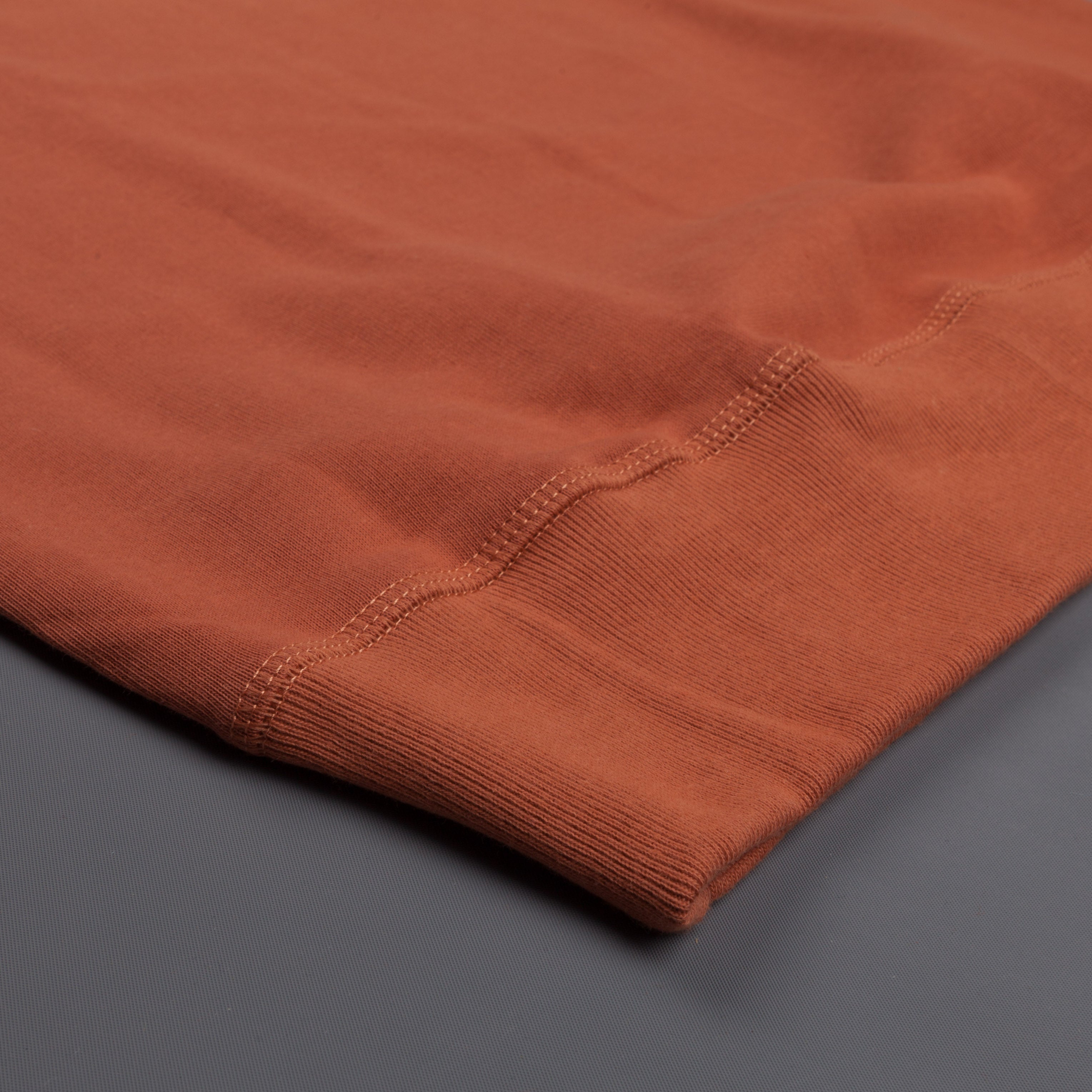 Merz B Schwanen 346 Fleece sweater light rust