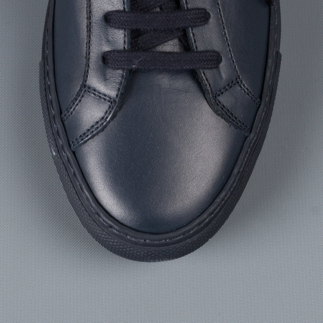 Common Projects Woman by Common Projects Achilles low navy