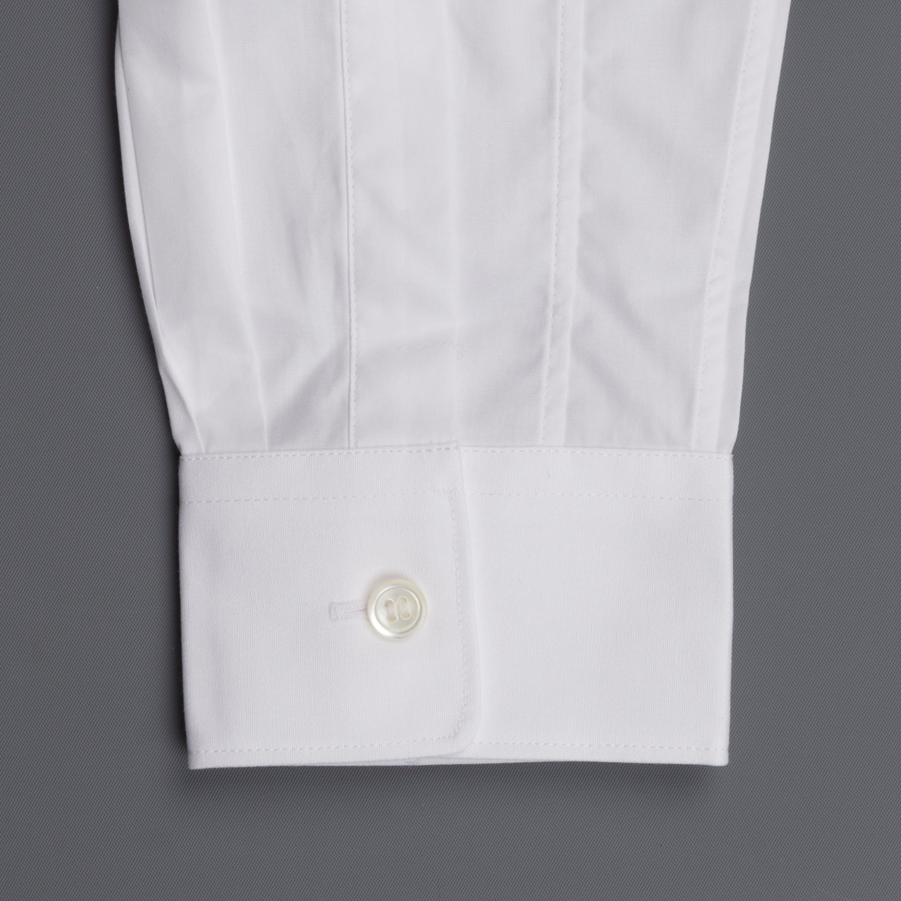 Comme des Garçons PLAY white shirt small red heart