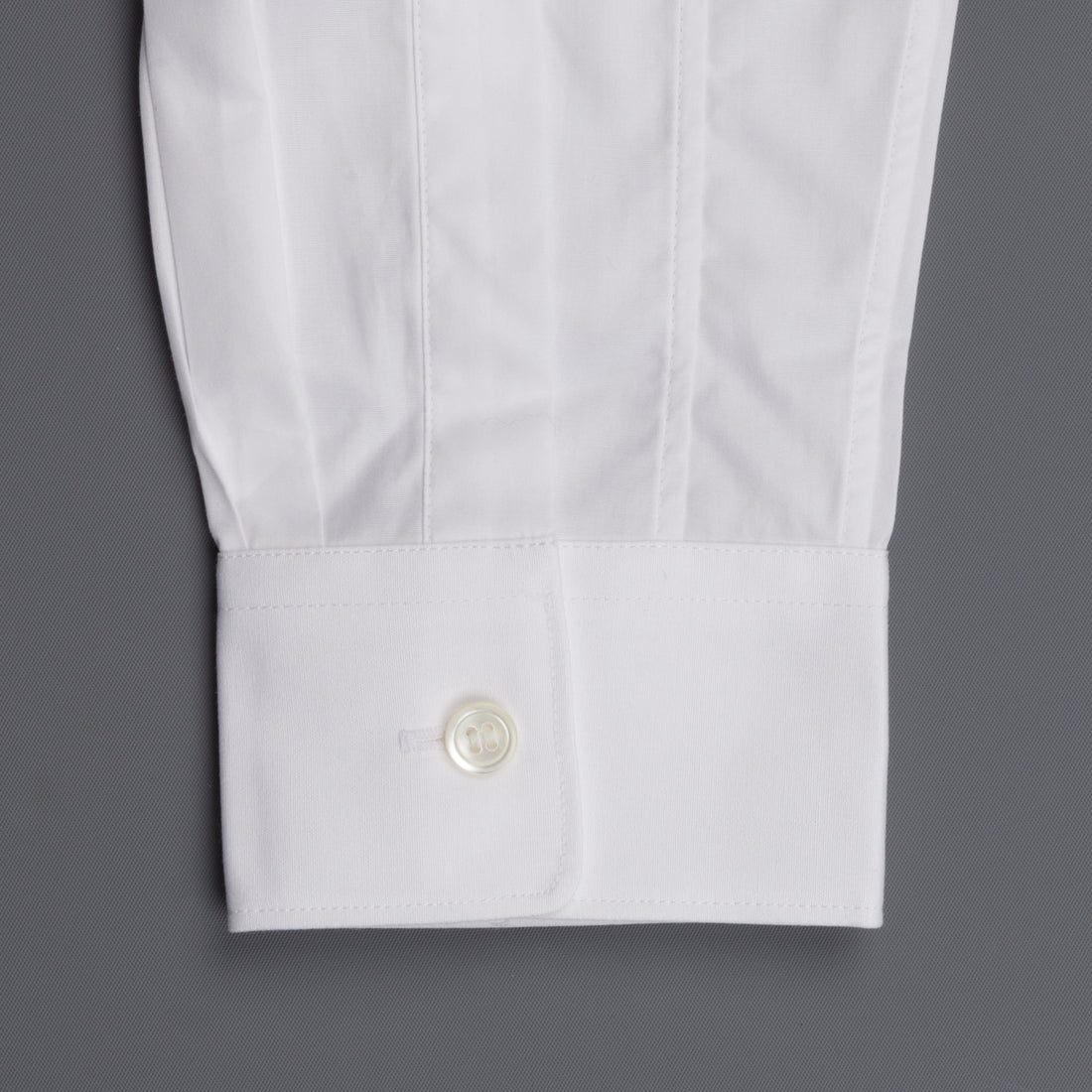 Comme des Garçons PLAY white shirt small red heart